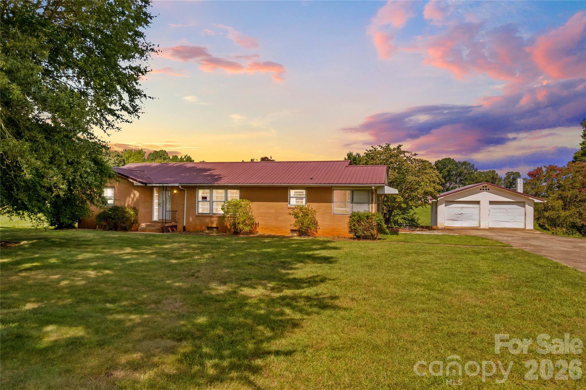 6714 W Nc 10 Highway Property Photo 2