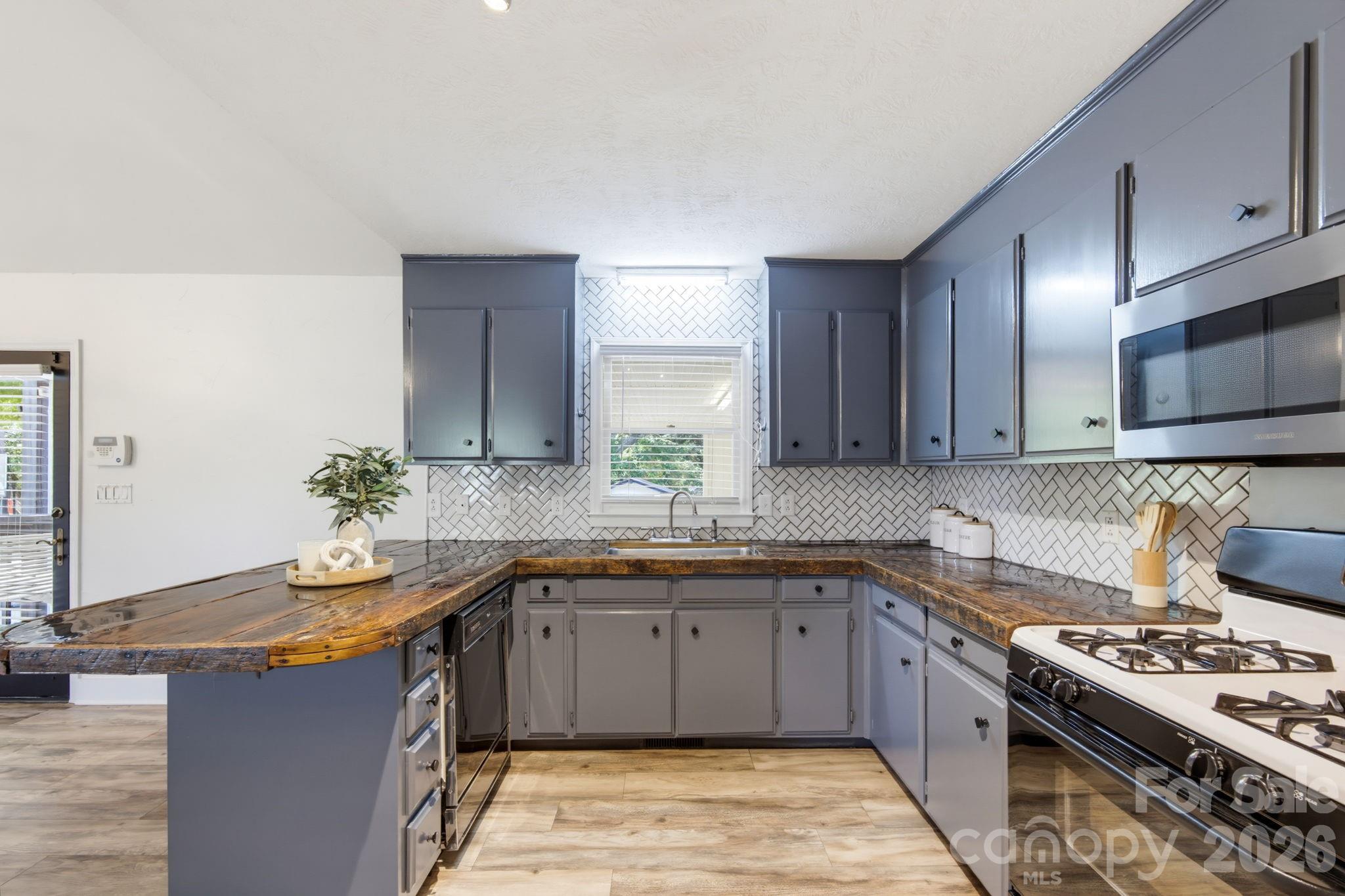 28159 A Poplins Grove Church Road Property Photo 12