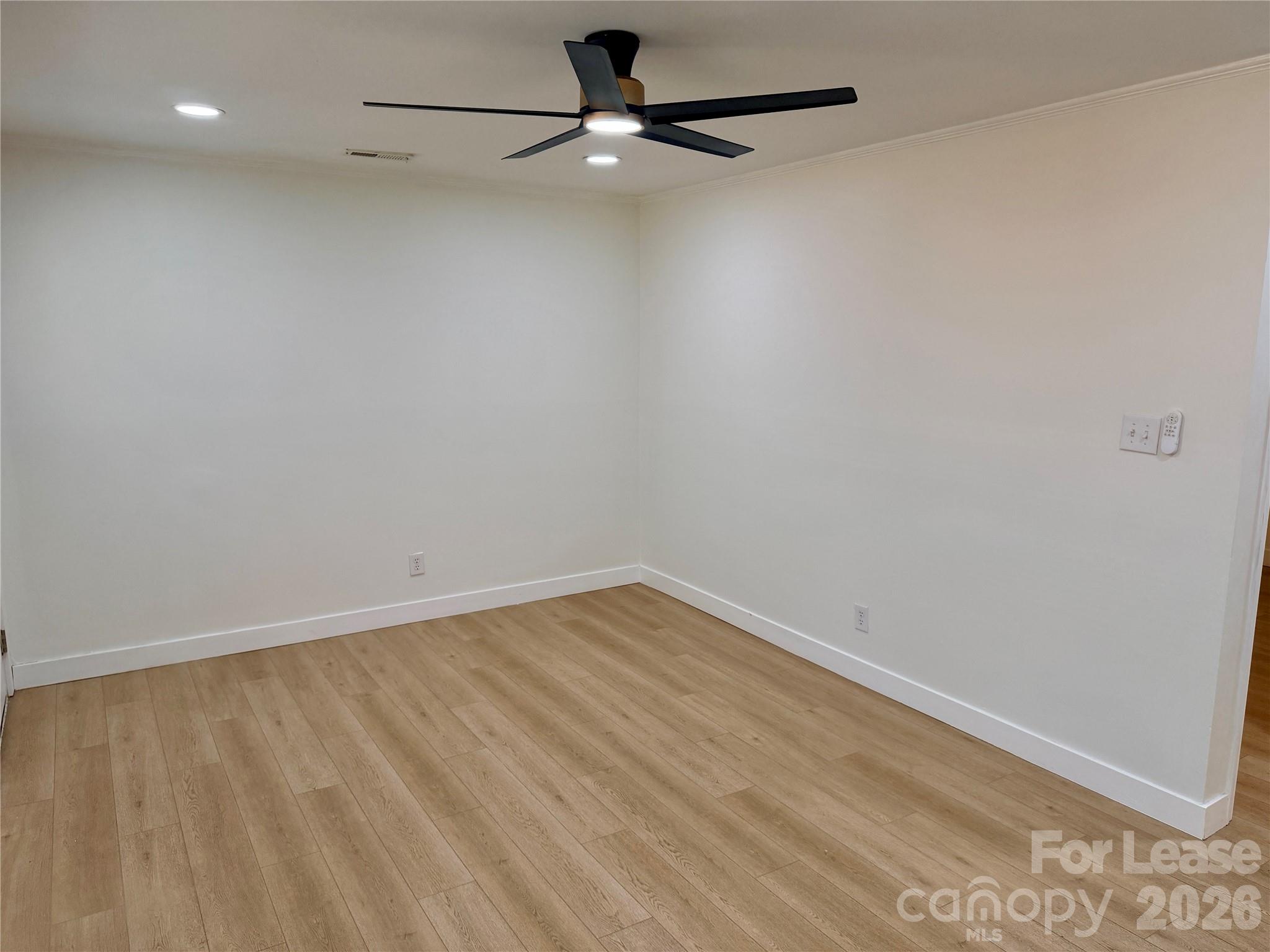 1448 Academy Street Property Photo 5