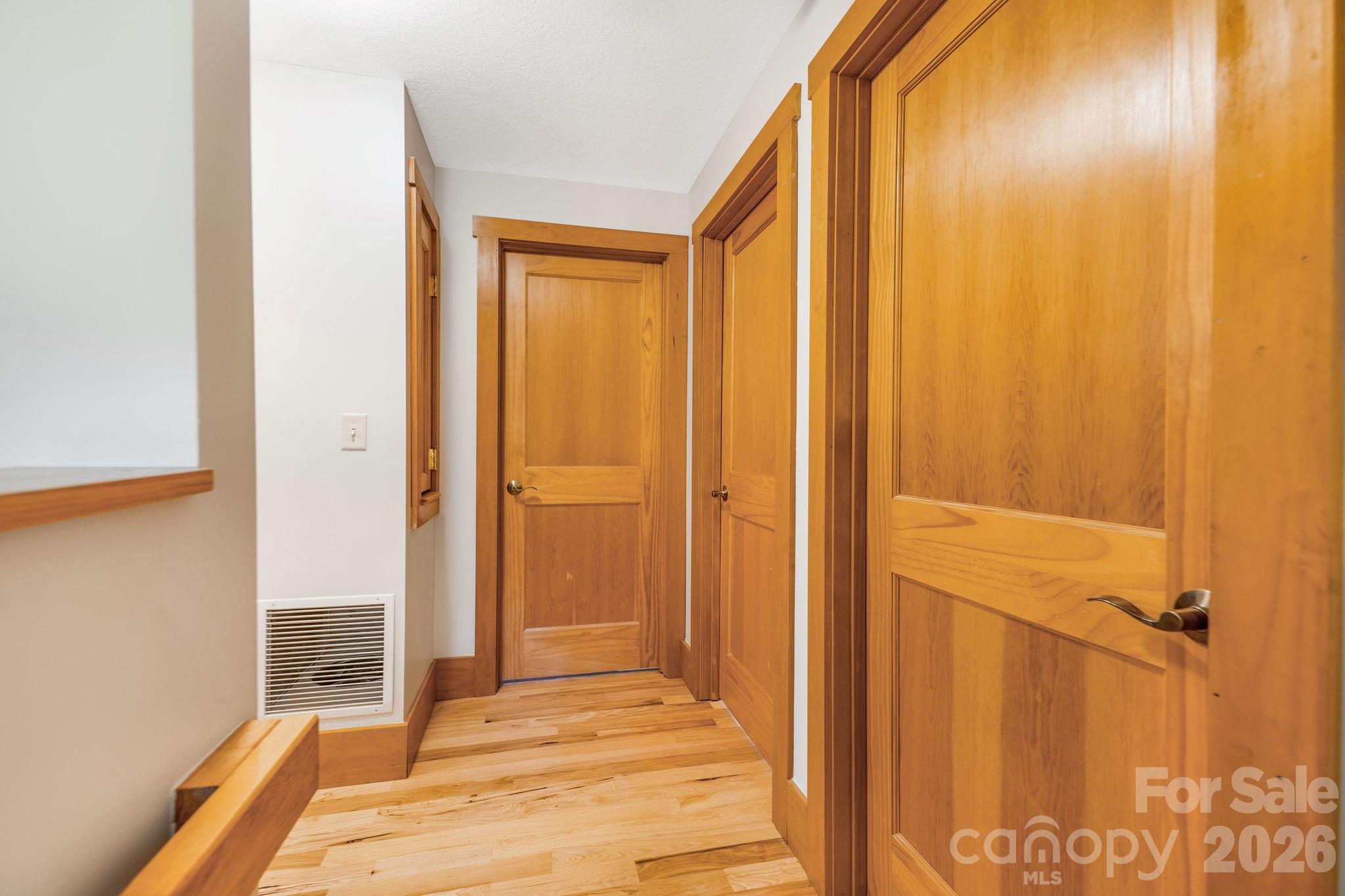 553 River Bend Drive Property Photo 28