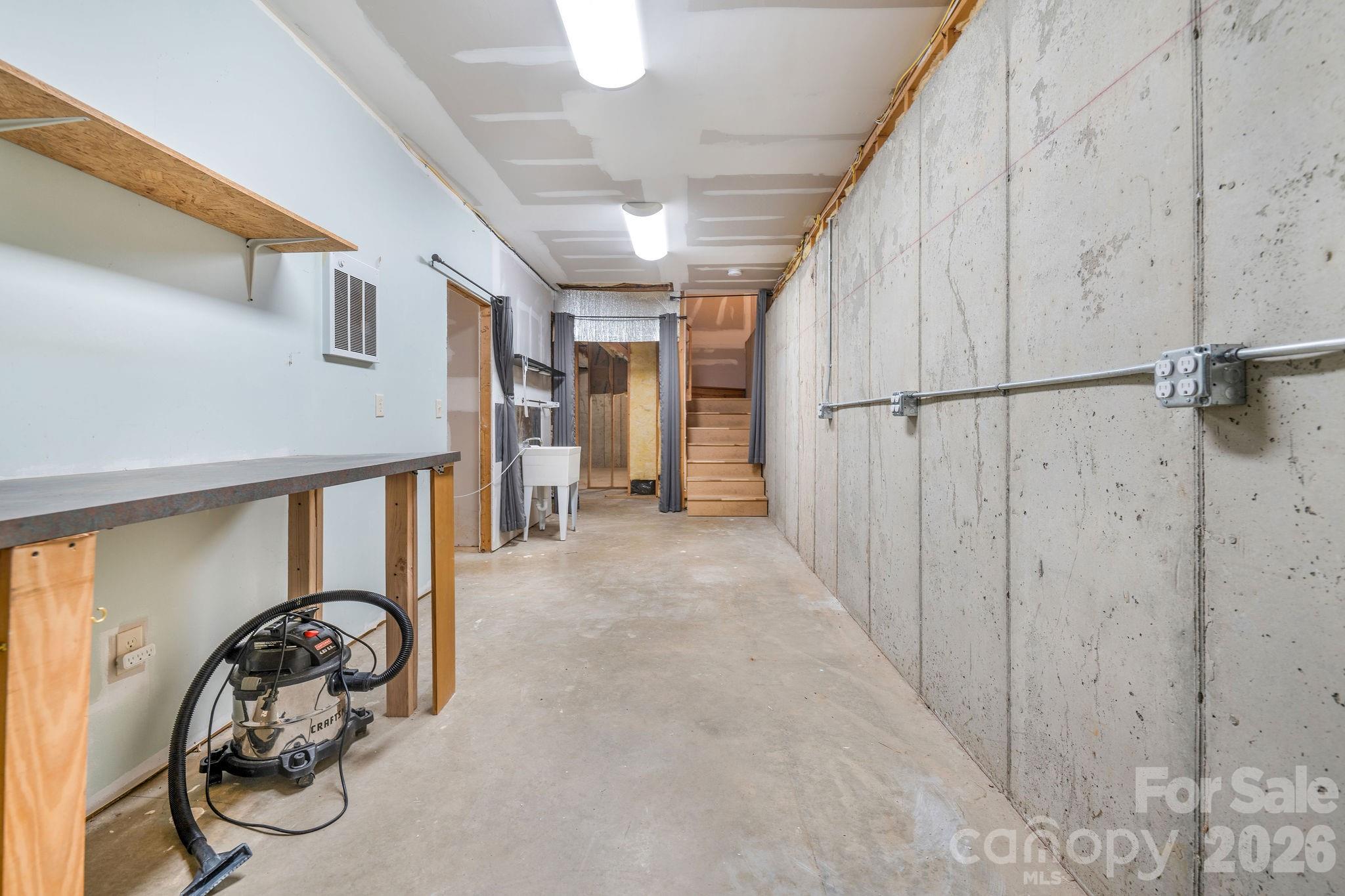 553 River Bend Drive Property Photo 36
