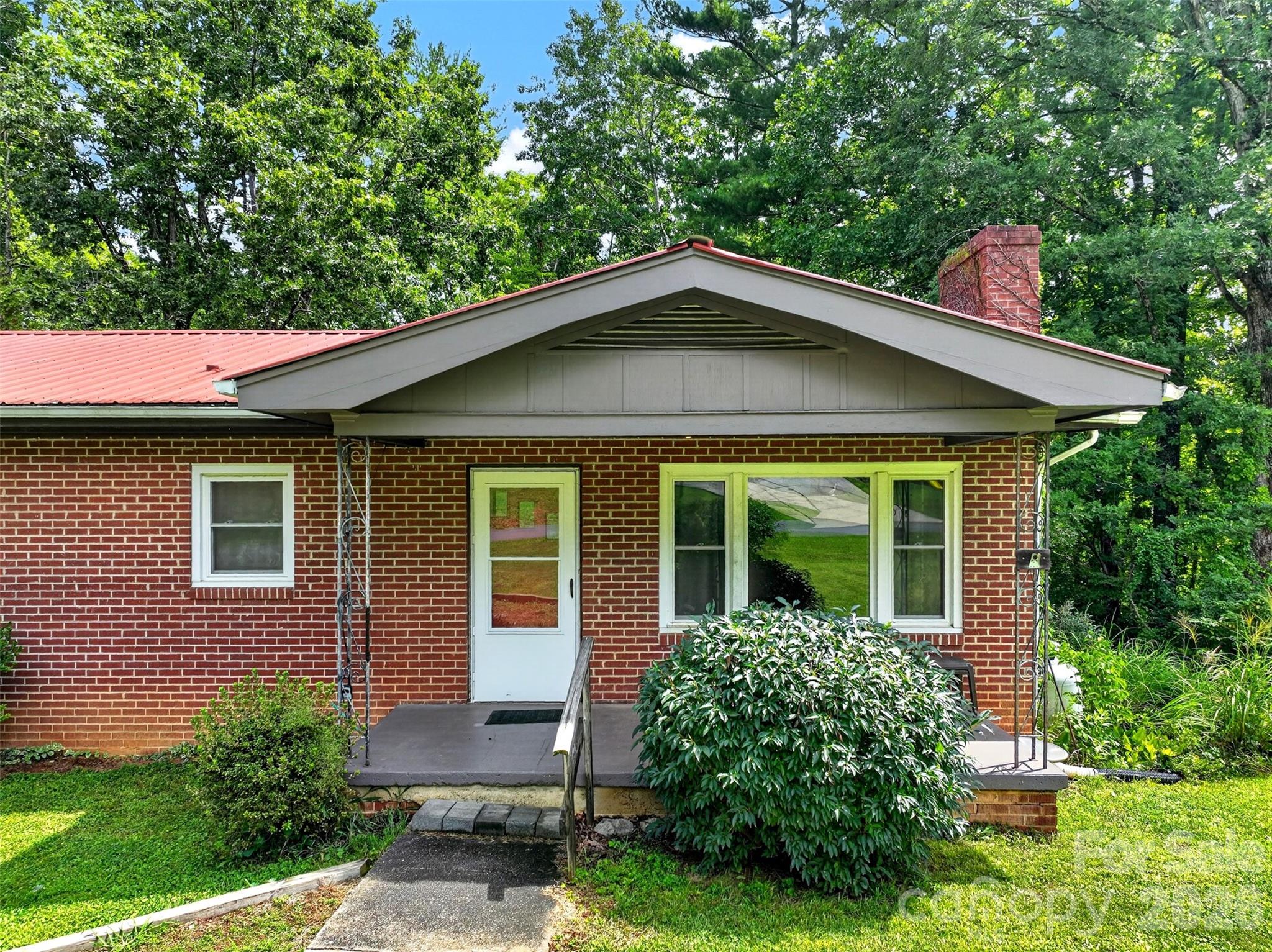 2 White Oak Road Property Photo 4