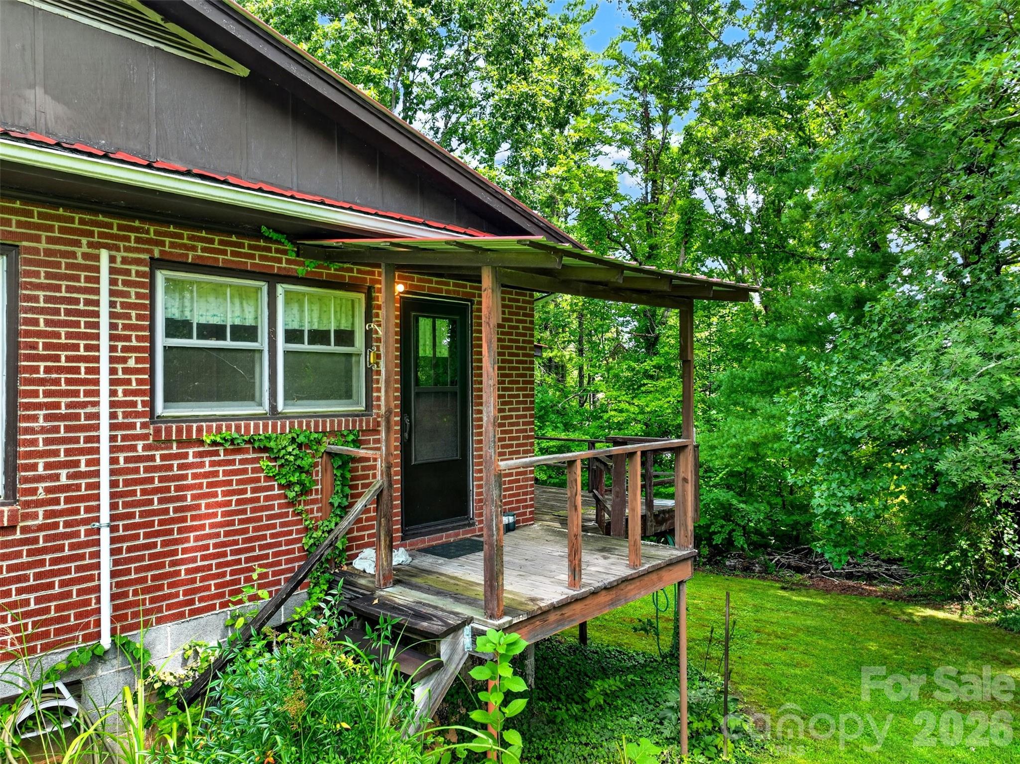 2 White Oak Road Property Photo 5