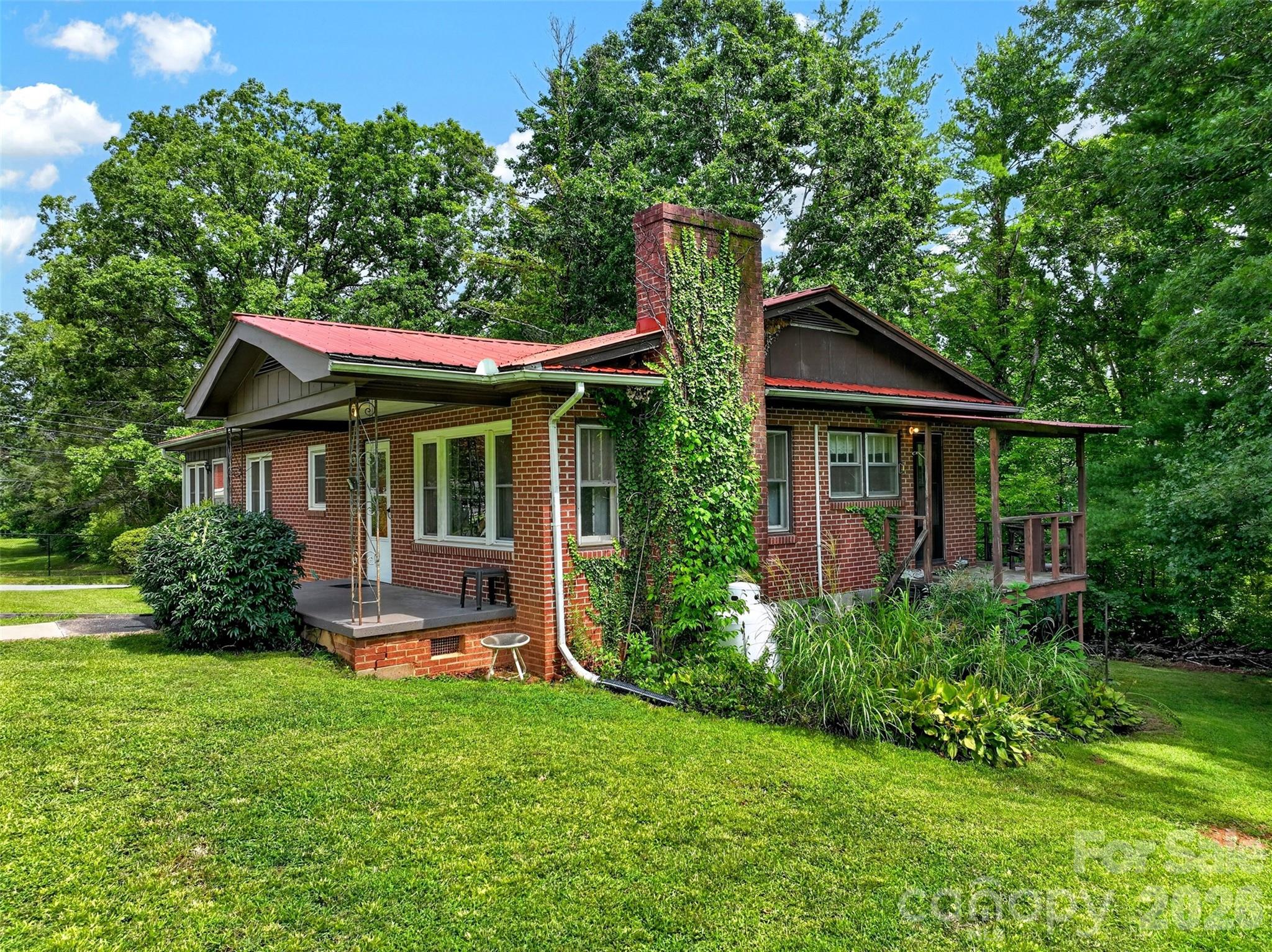 2 White Oak Road Property Photo 6