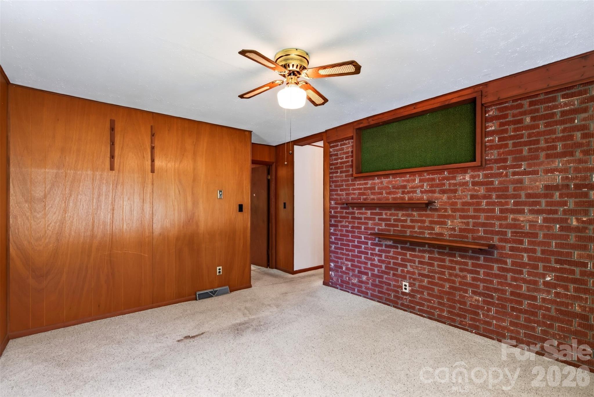 2 White Oak Road Property Photo 27