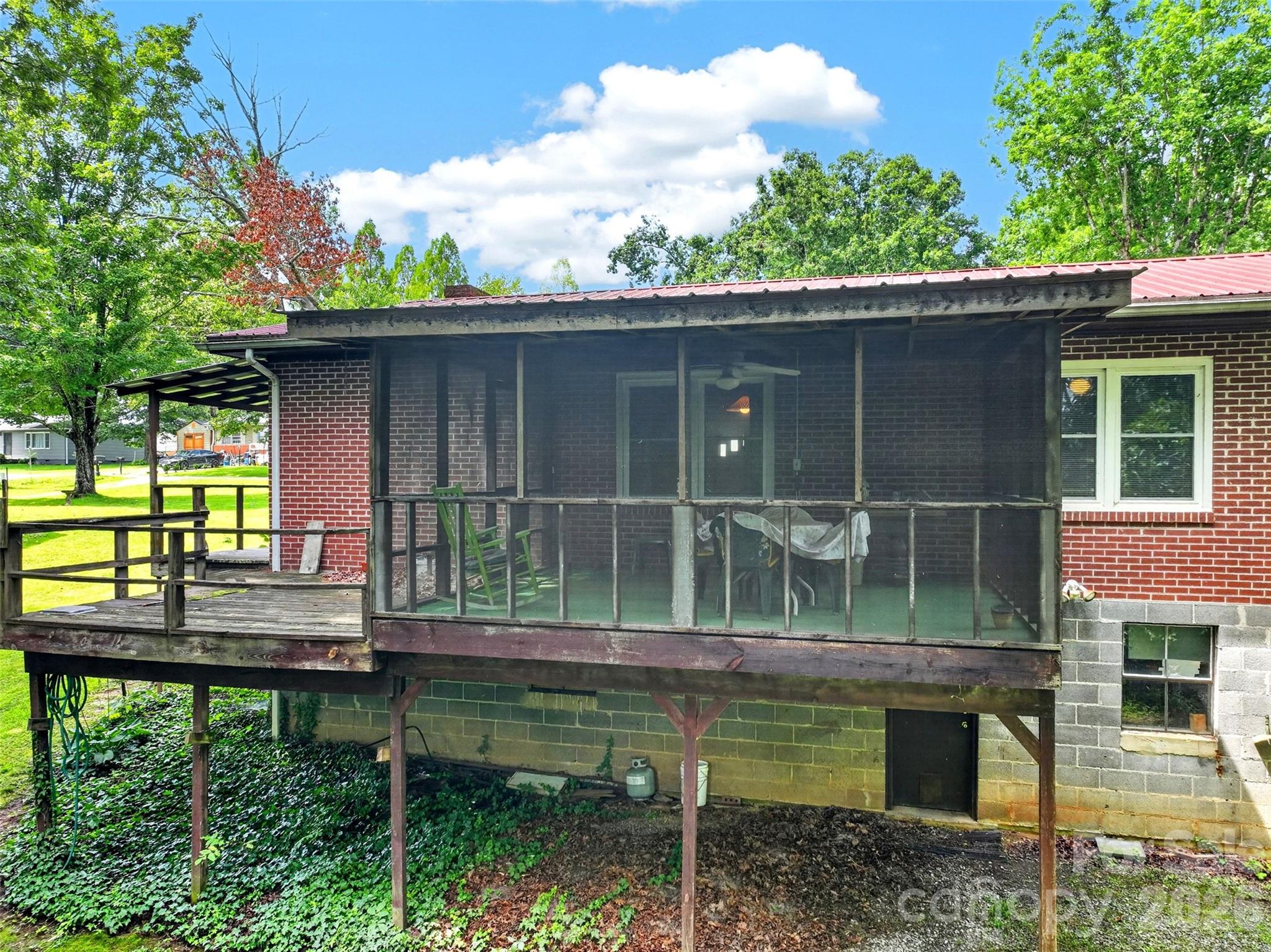 2 White Oak Road Property Photo 37