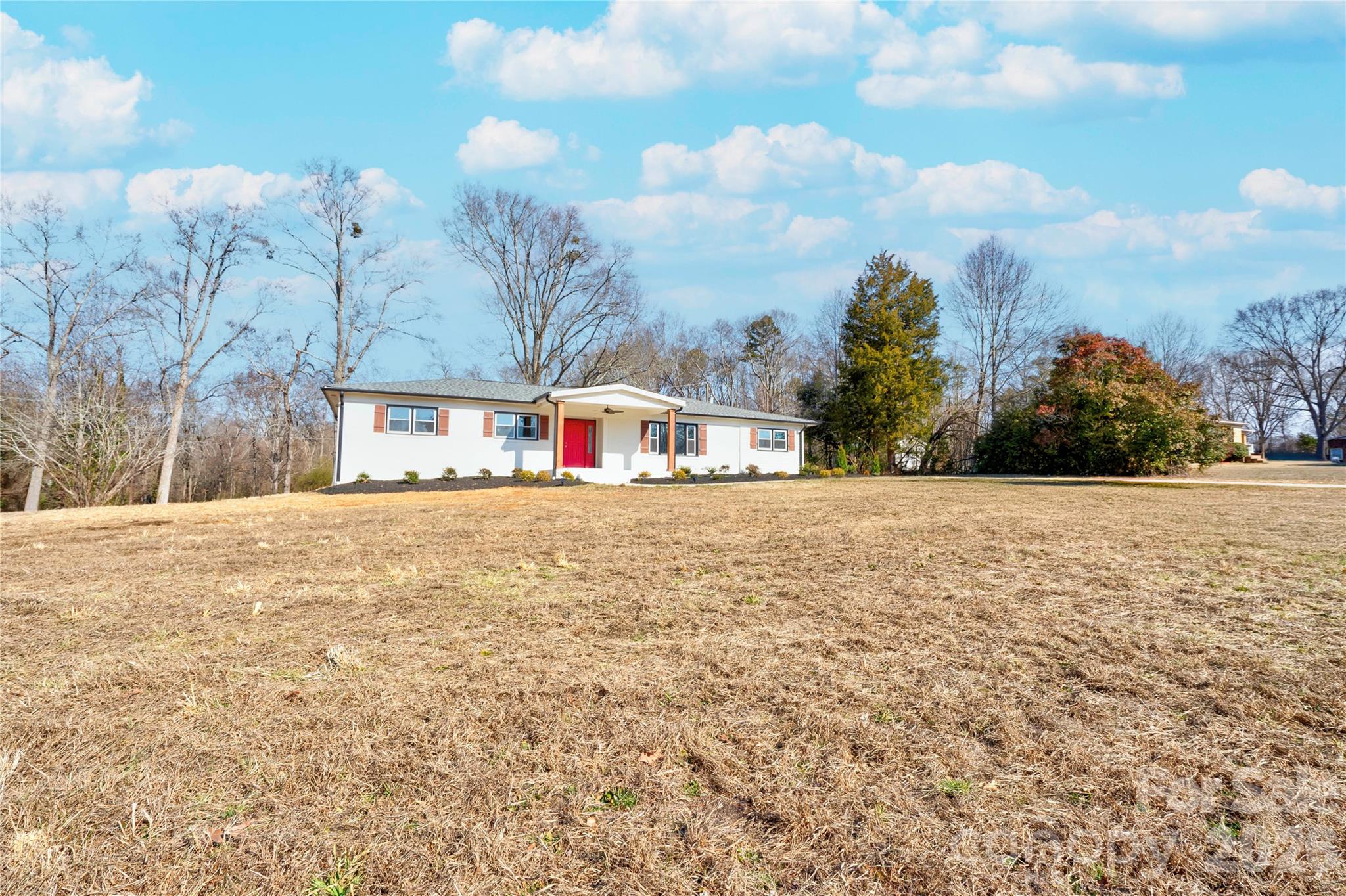 226 Hardin Circle Property Photo 3