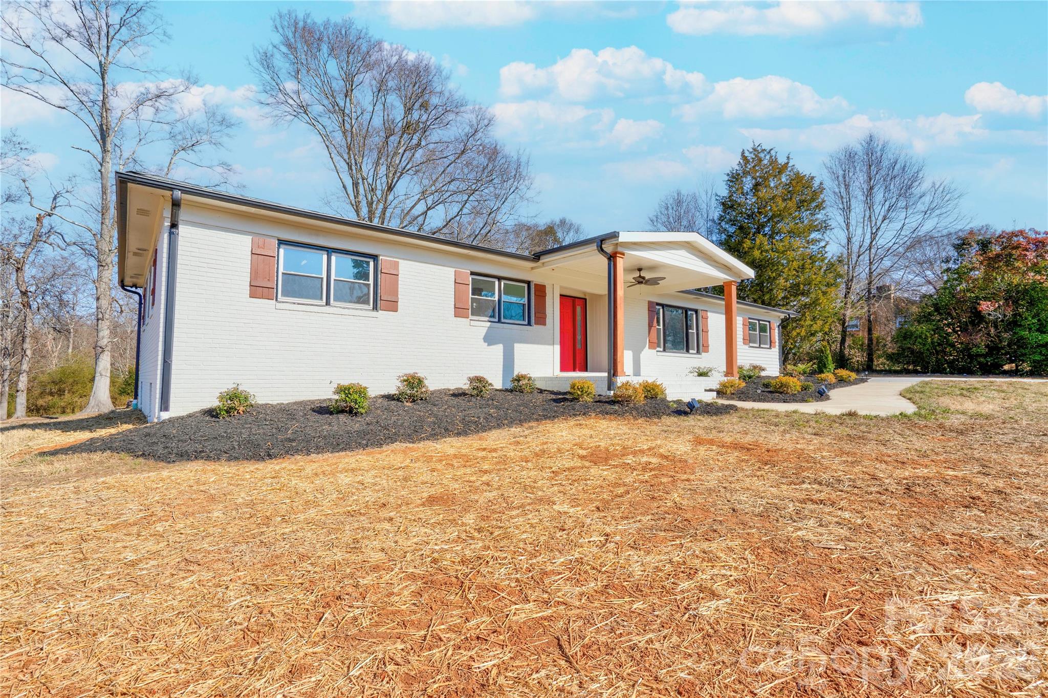 226 Hardin Circle Property Photo 8