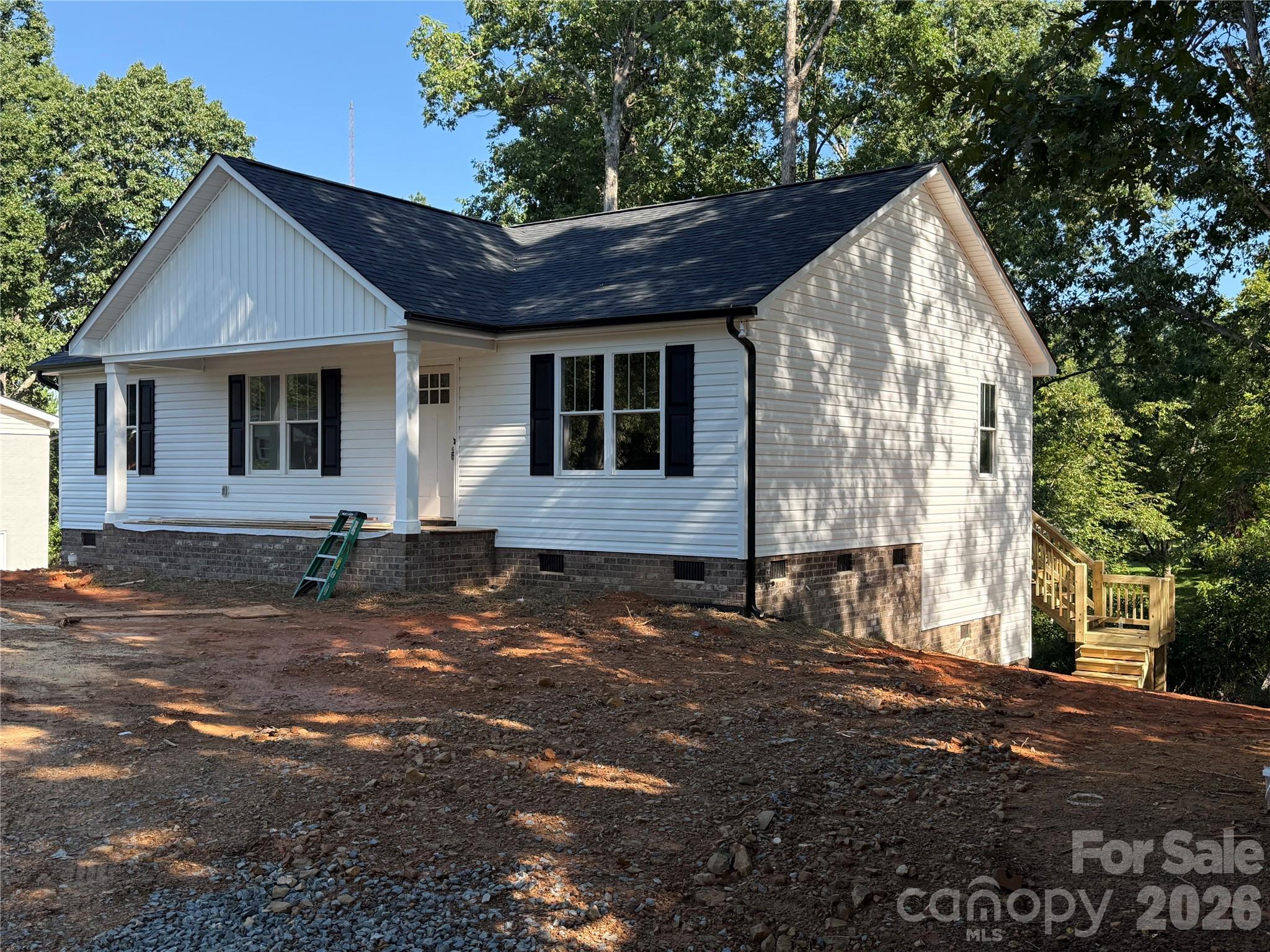 1245 Wendover Avenue Property Photo 2