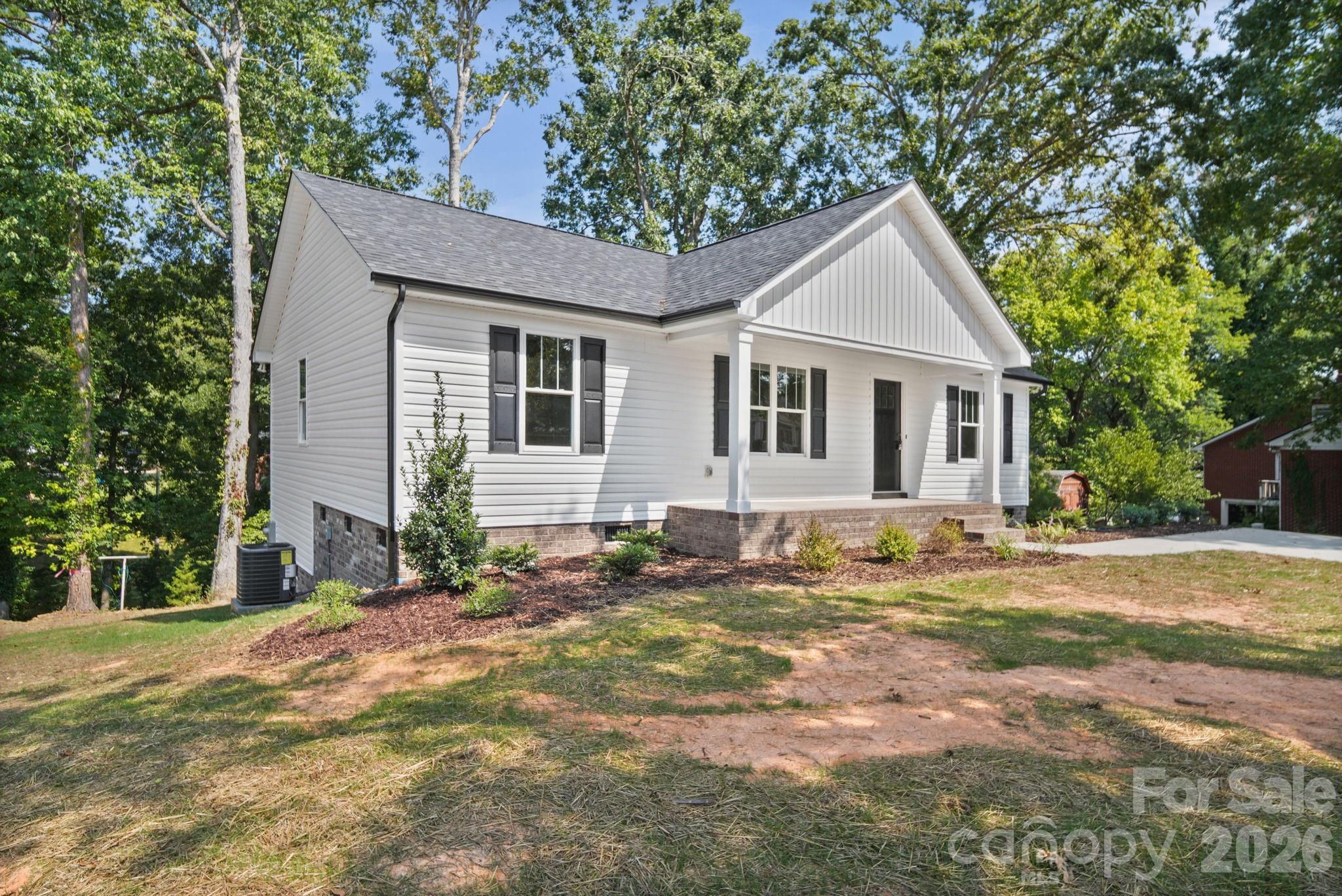 1245 Wendover Avenue Property Photo 3