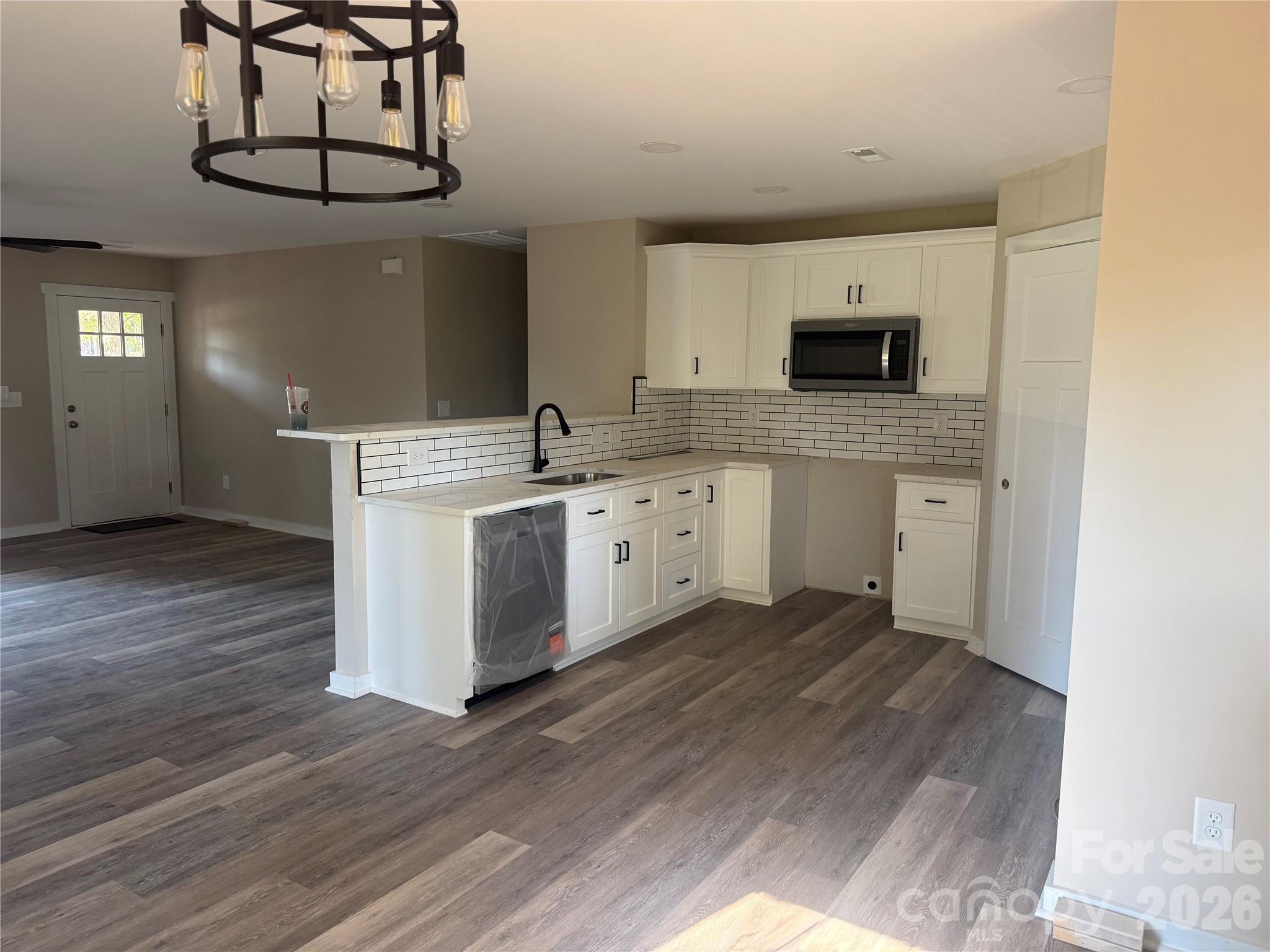1245 Wendover Avenue Property Photo 4