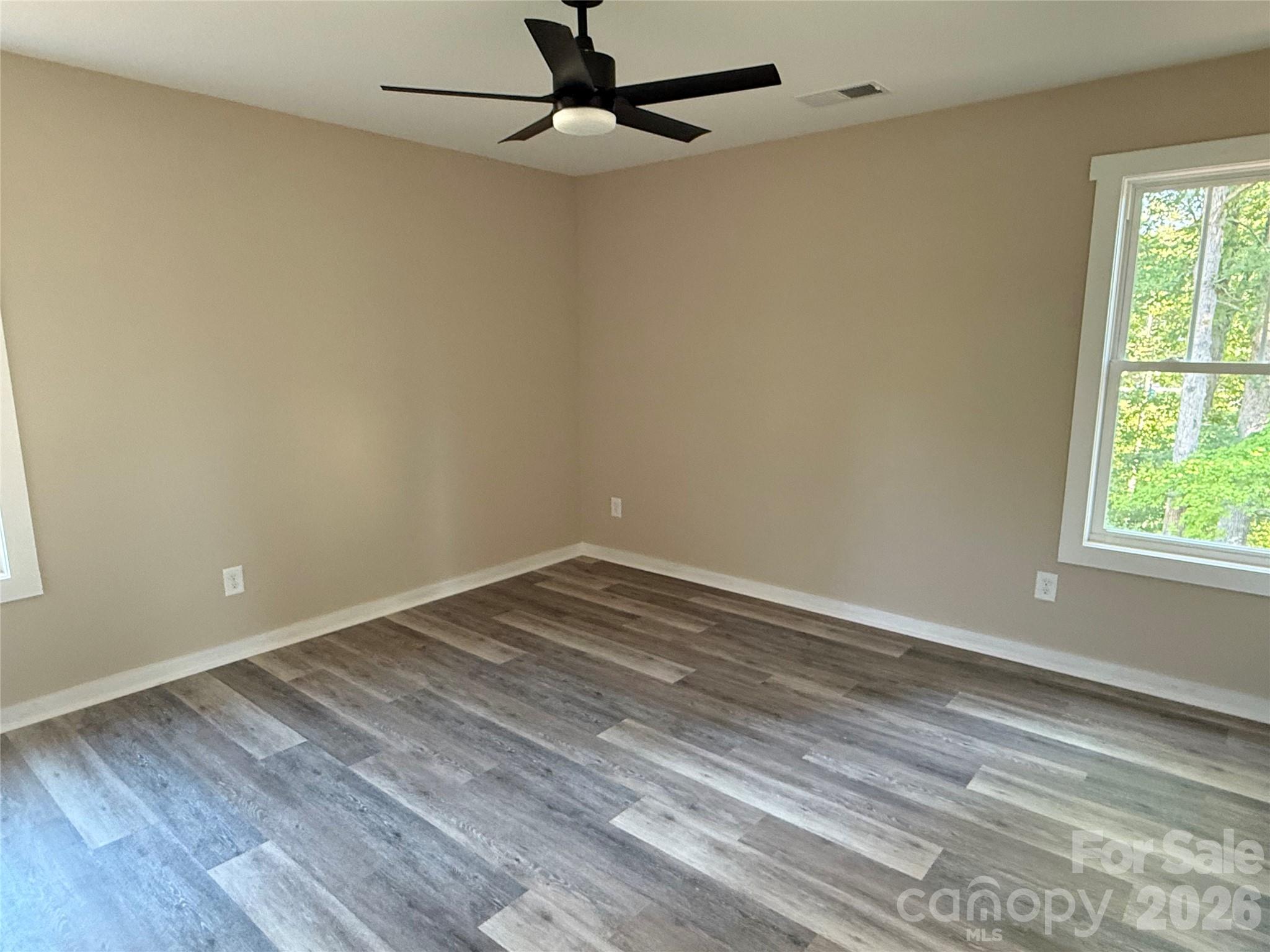 1245 Wendover Avenue Property Photo 6