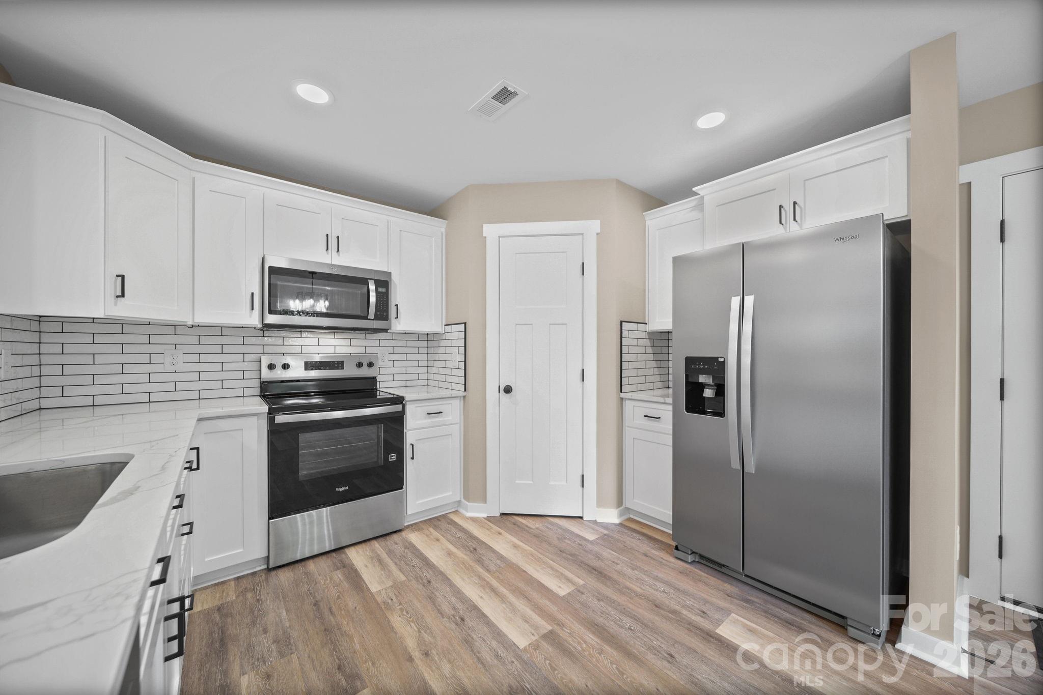 1245 Wendover Avenue Property Photo 12