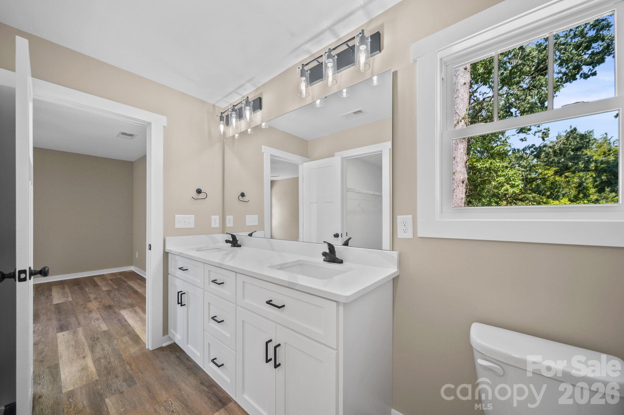 1245 Wendover Avenue Property Photo 25