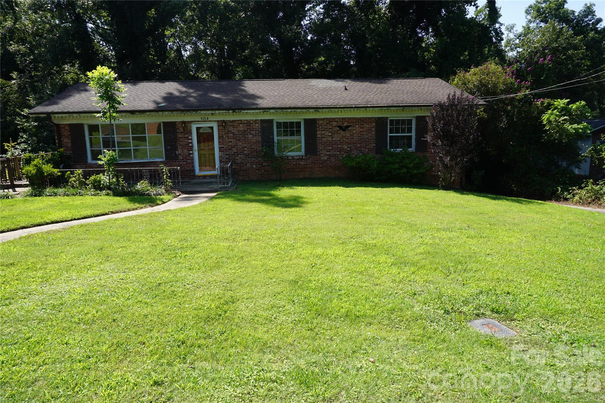 5214 Northview Drive Property Photo 5