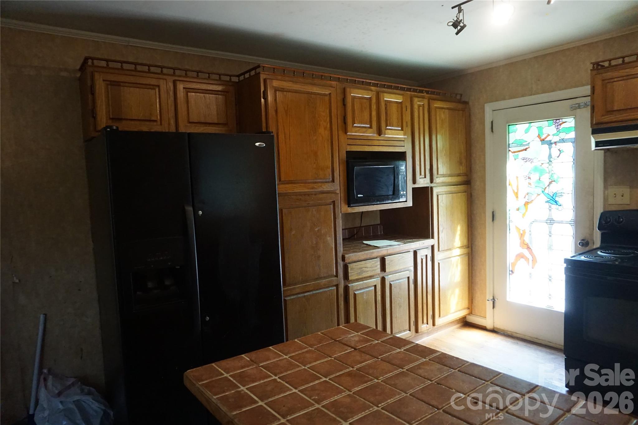 5214 Northview Drive Property Photo 8