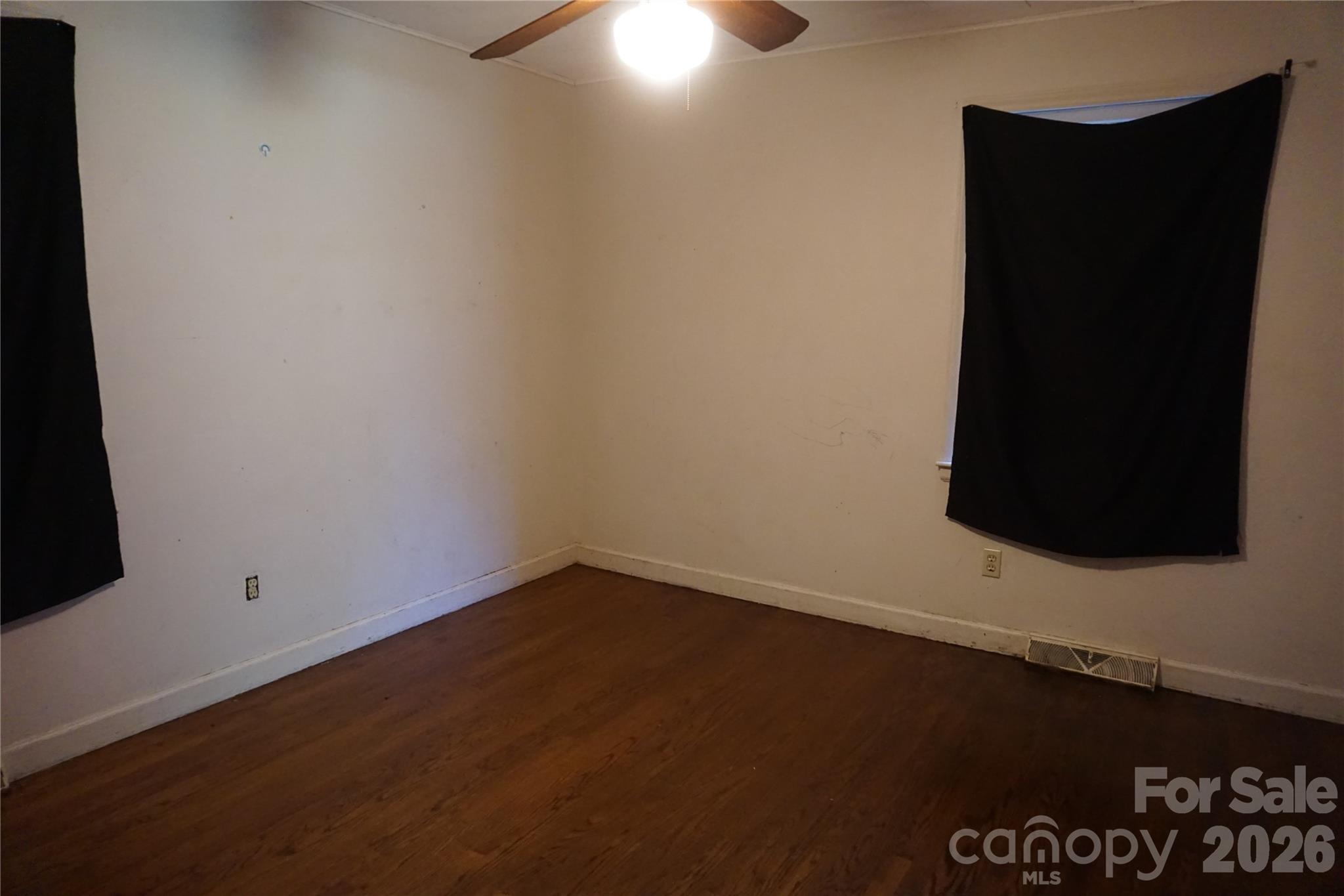 5214 Northview Drive Property Photo 18