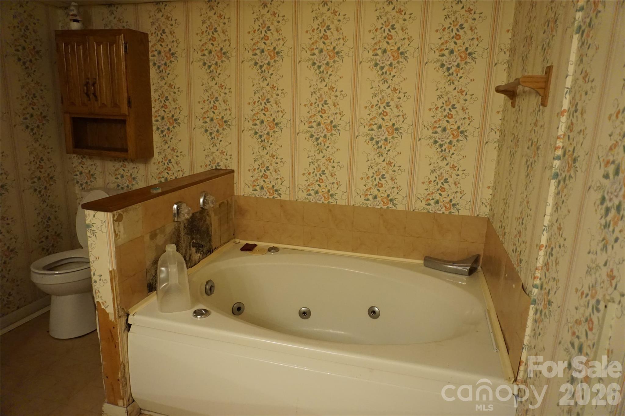 5214 Northview Drive Property Photo 23