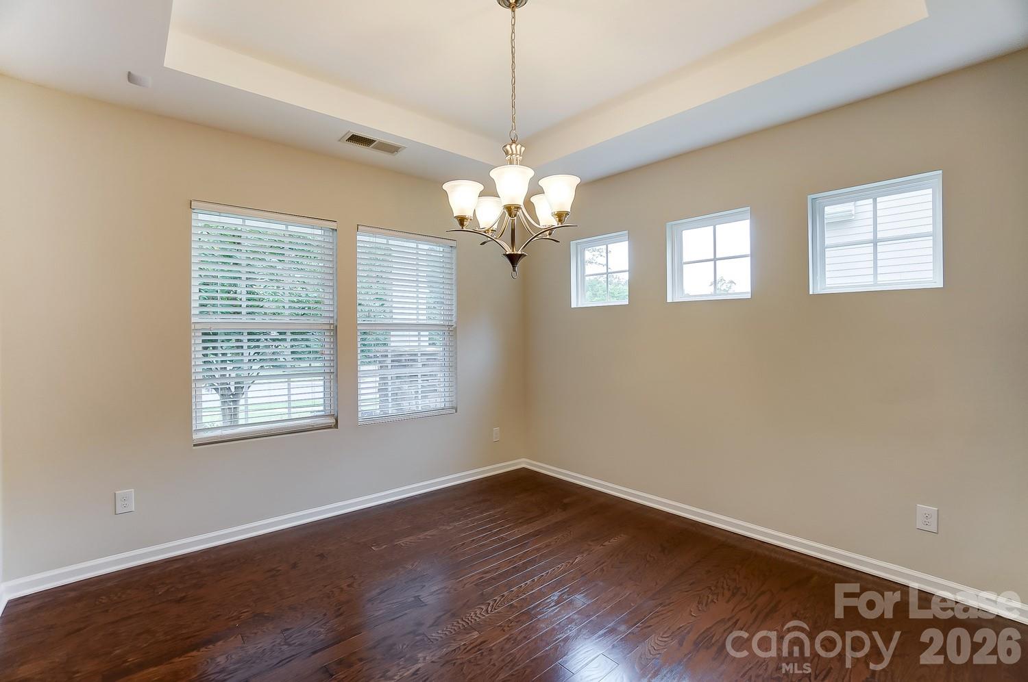 1934 Madeira Circle Property Photo 14