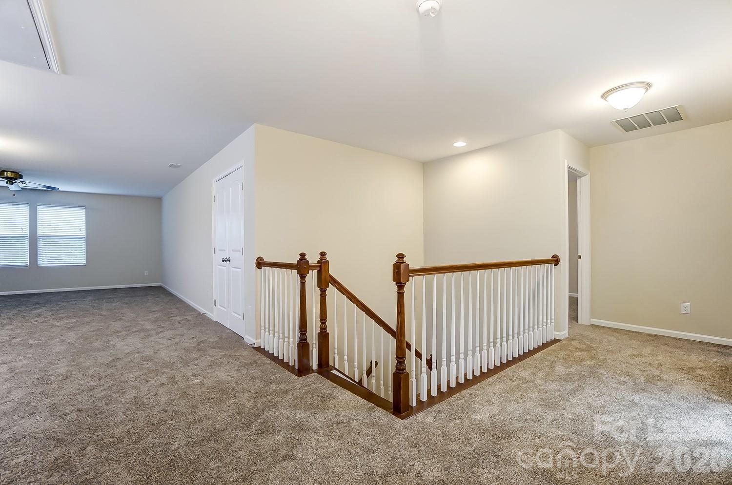 1934 Madeira Circle Property Photo 25