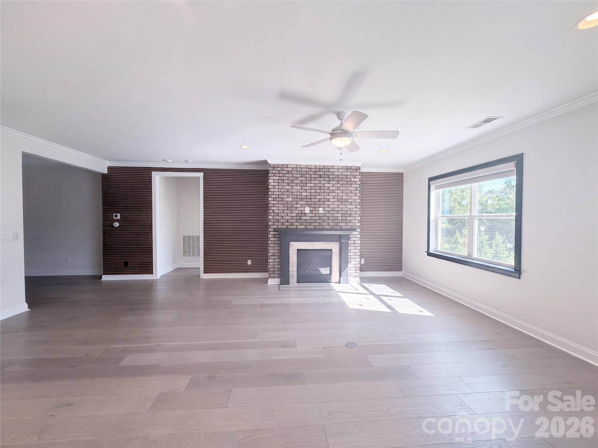 5989 Pier Drive Property Photo 3