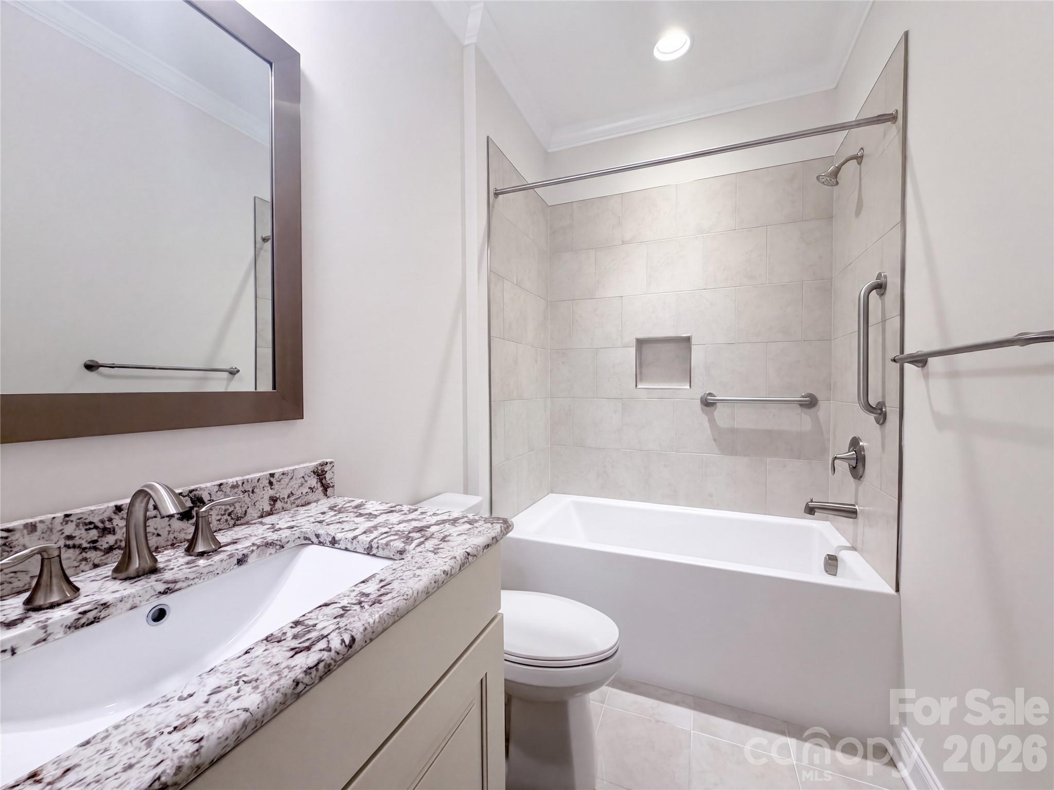 5989 Pier Drive Property Photo 14
