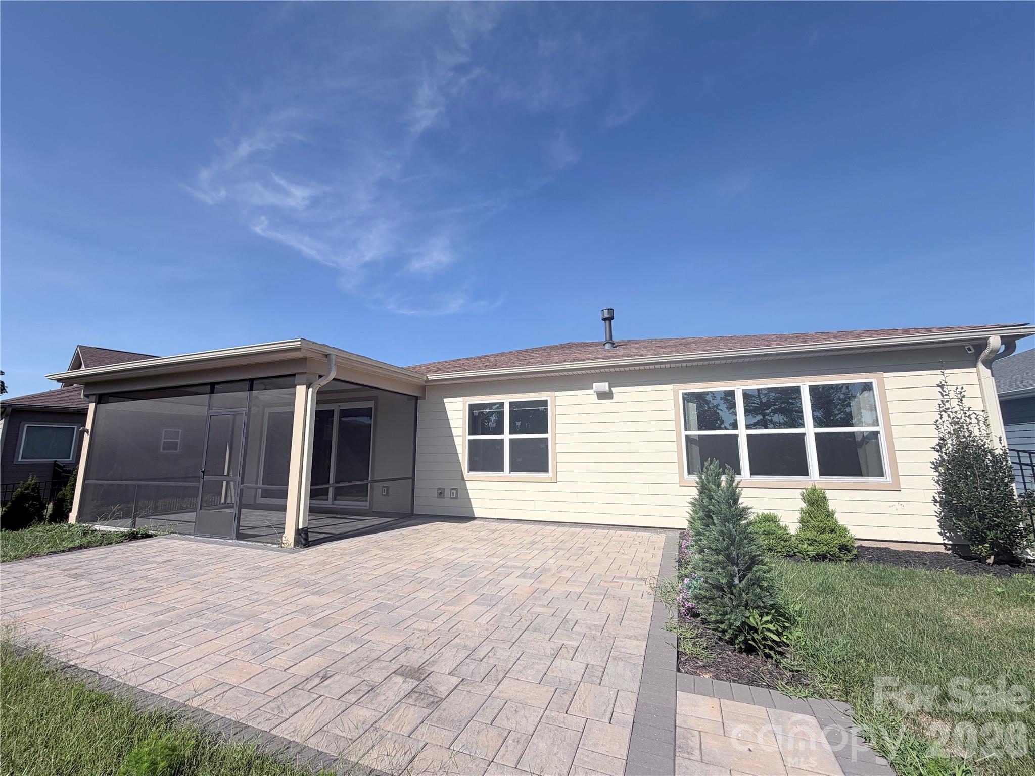 5989 Pier Drive Property Photo 17