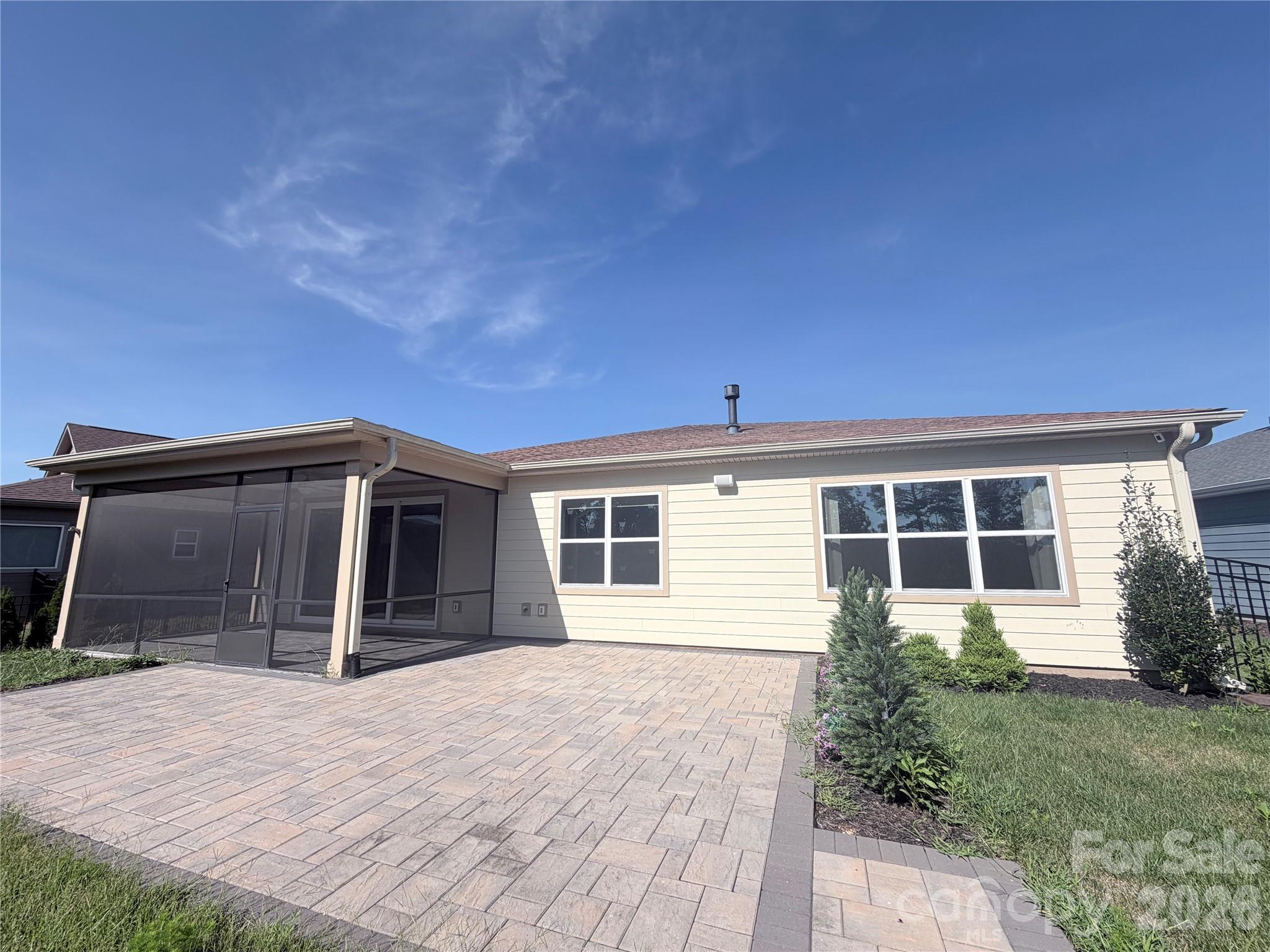5989 Pier Drive Property Photo 19
