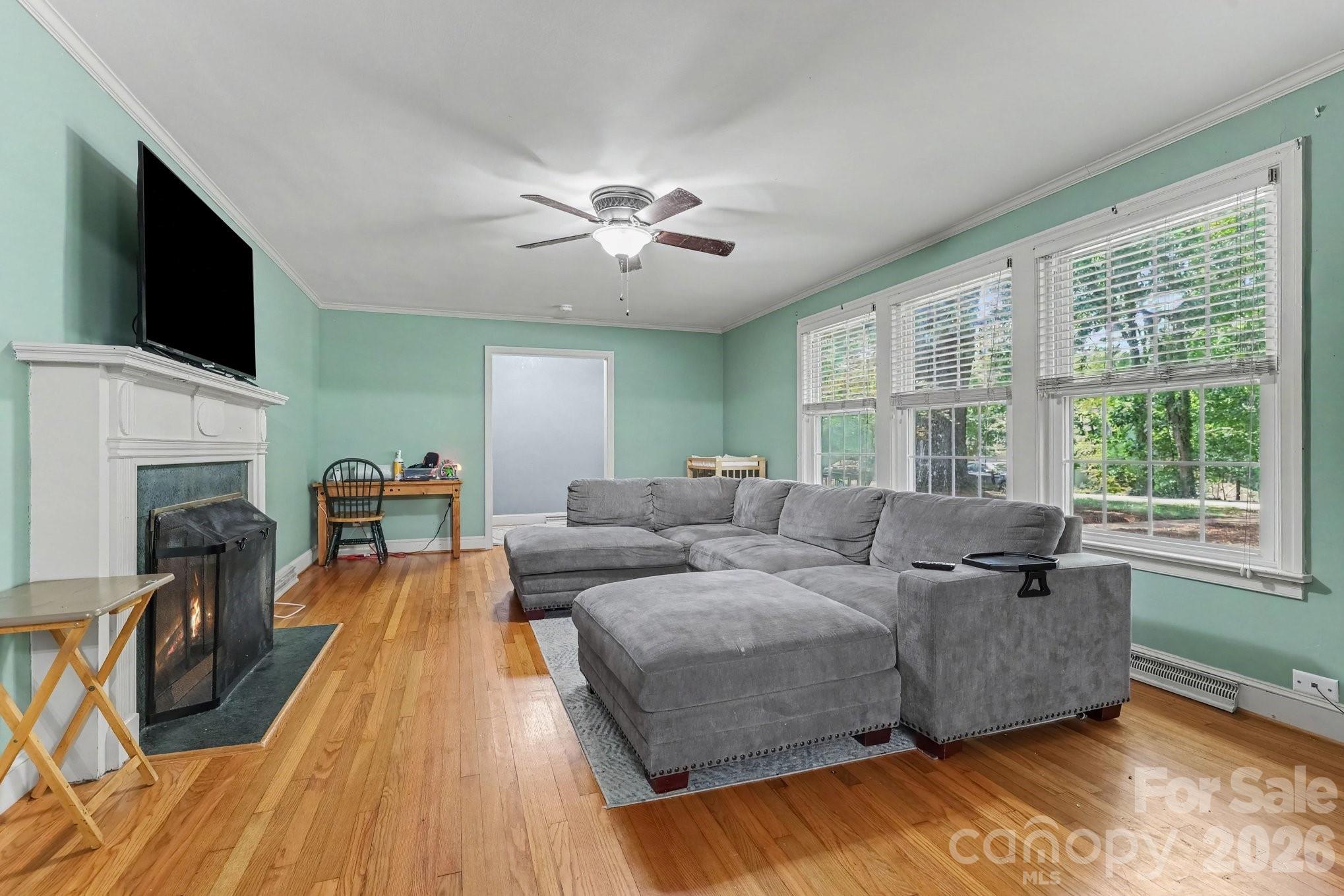 720 Oakmont Drive Property Photo 8