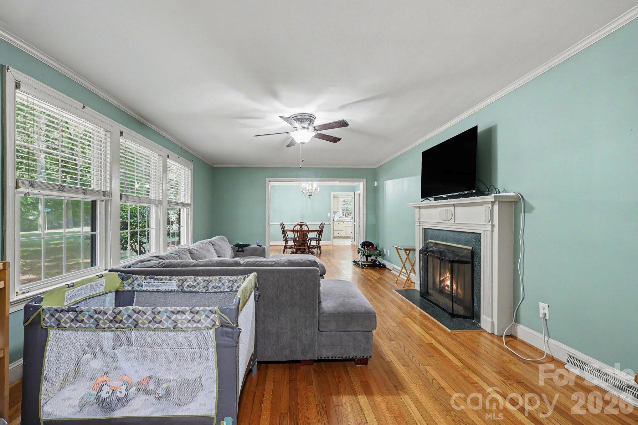 720 Oakmont Drive Property Photo 9