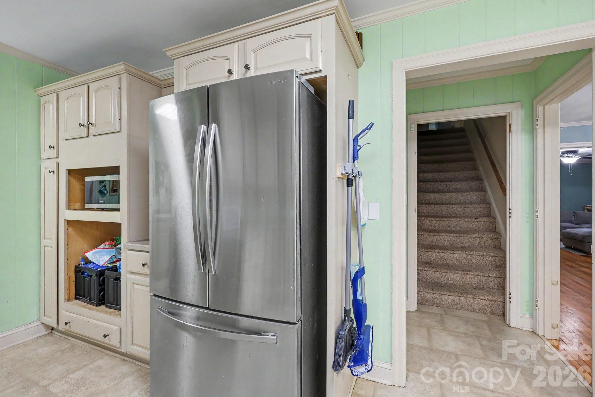 720 Oakmont Drive Property Photo 13