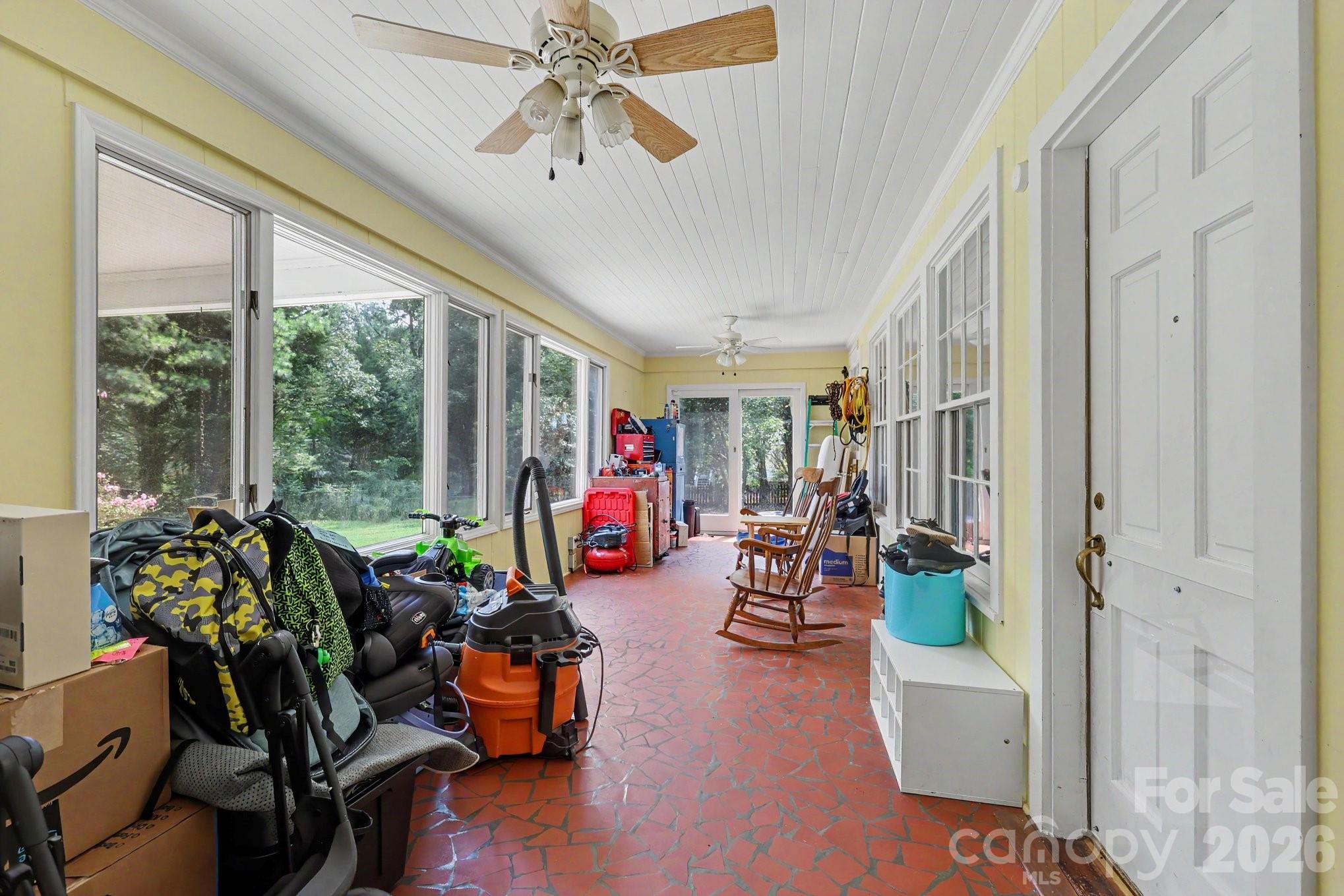720 Oakmont Drive Property Photo 18