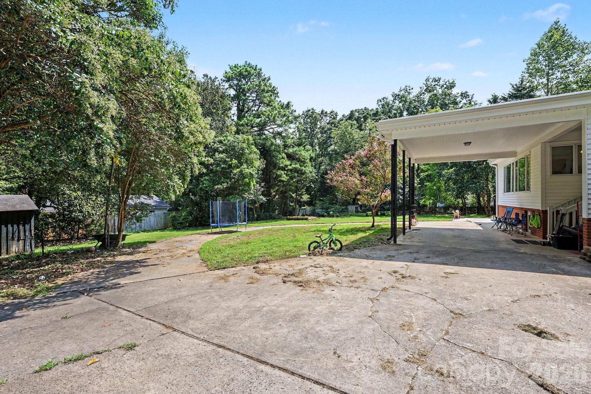 720 Oakmont Drive Property Photo 36