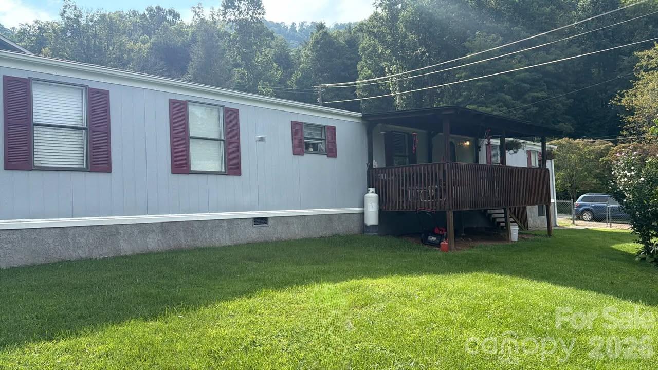 574 And 576 Paint Fork Road Property Photo 8
