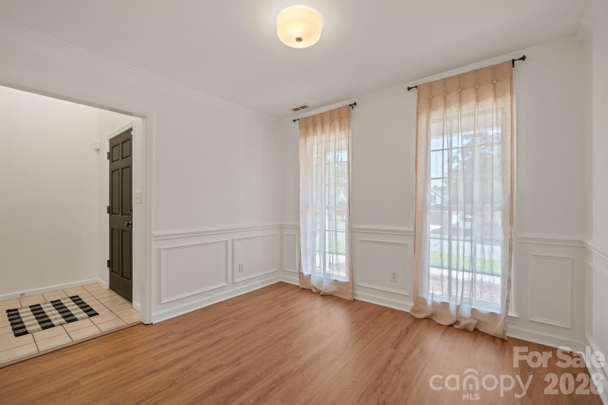 3618 Easthampton Drive Property Photo 4