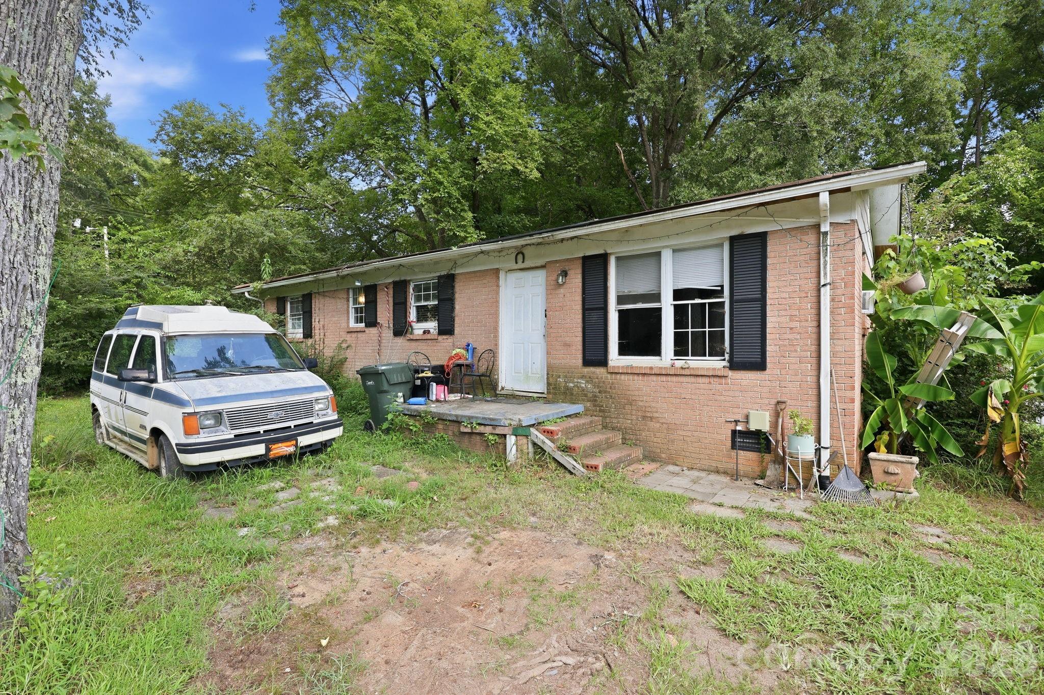 3715 Patricia Drive 49 Property Photo 2