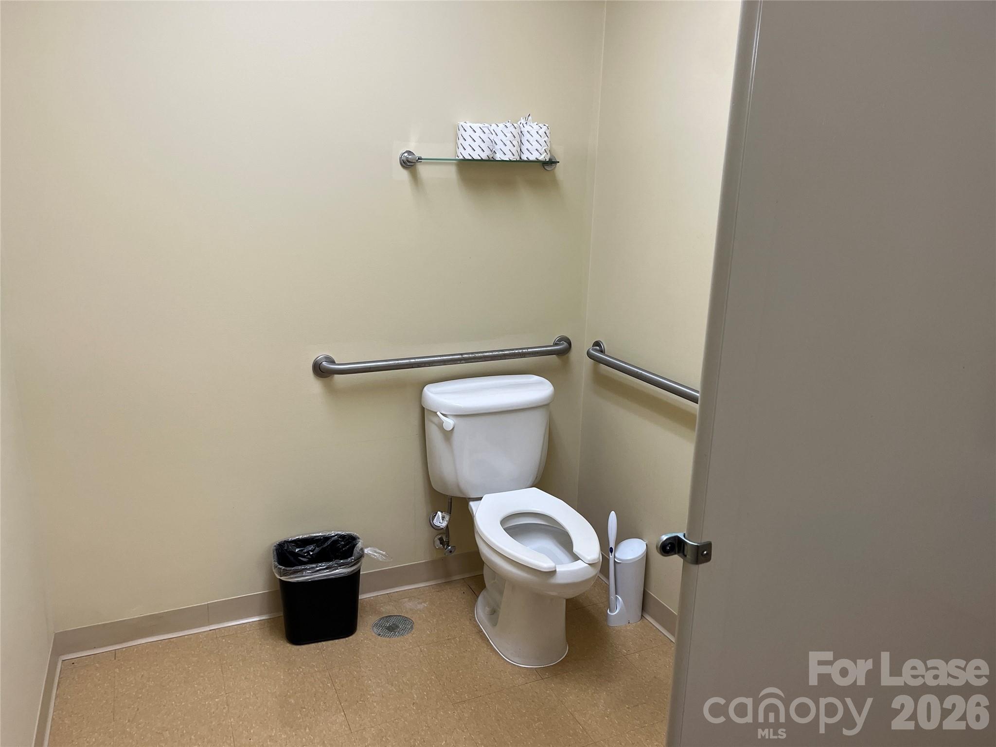 71b N Market Street Property Photo 15