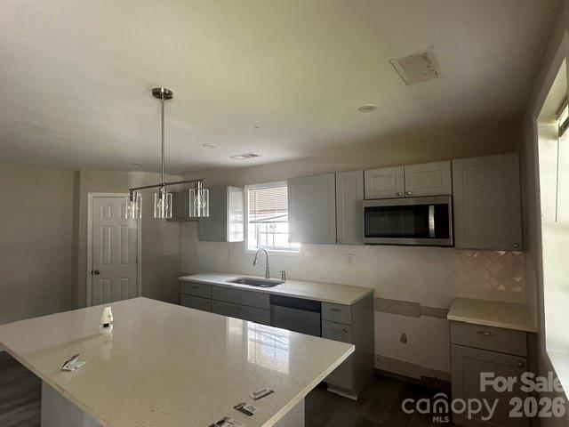 910 Linwood Road Property Photo 5