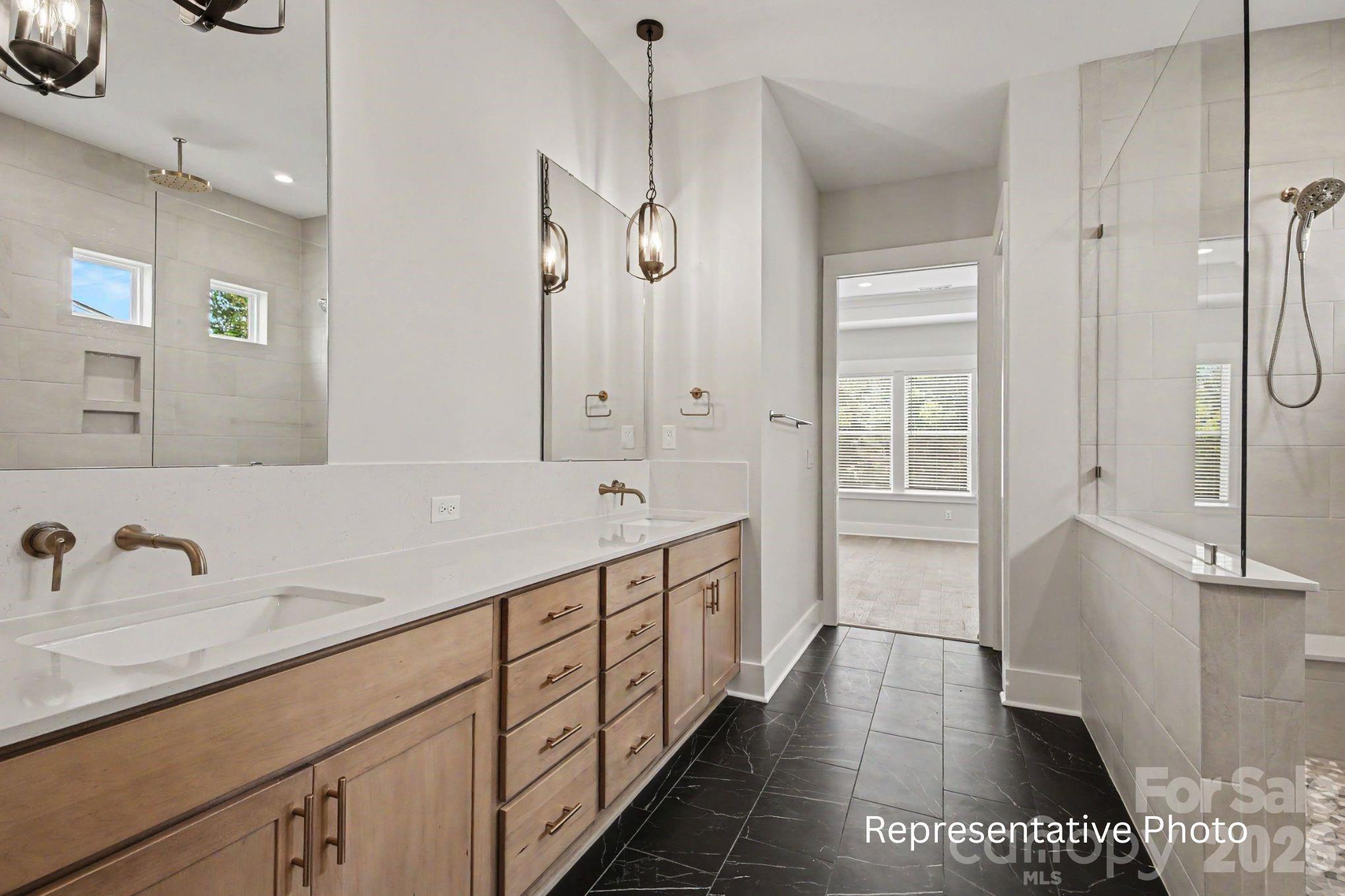 20397 Queens Street Property Photo 12