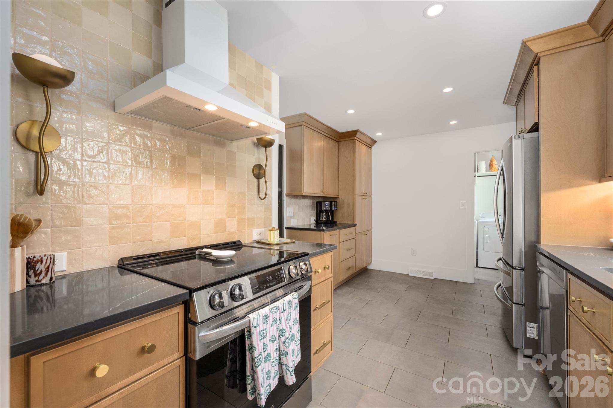 7735 Surreywood Place Property Photo 2