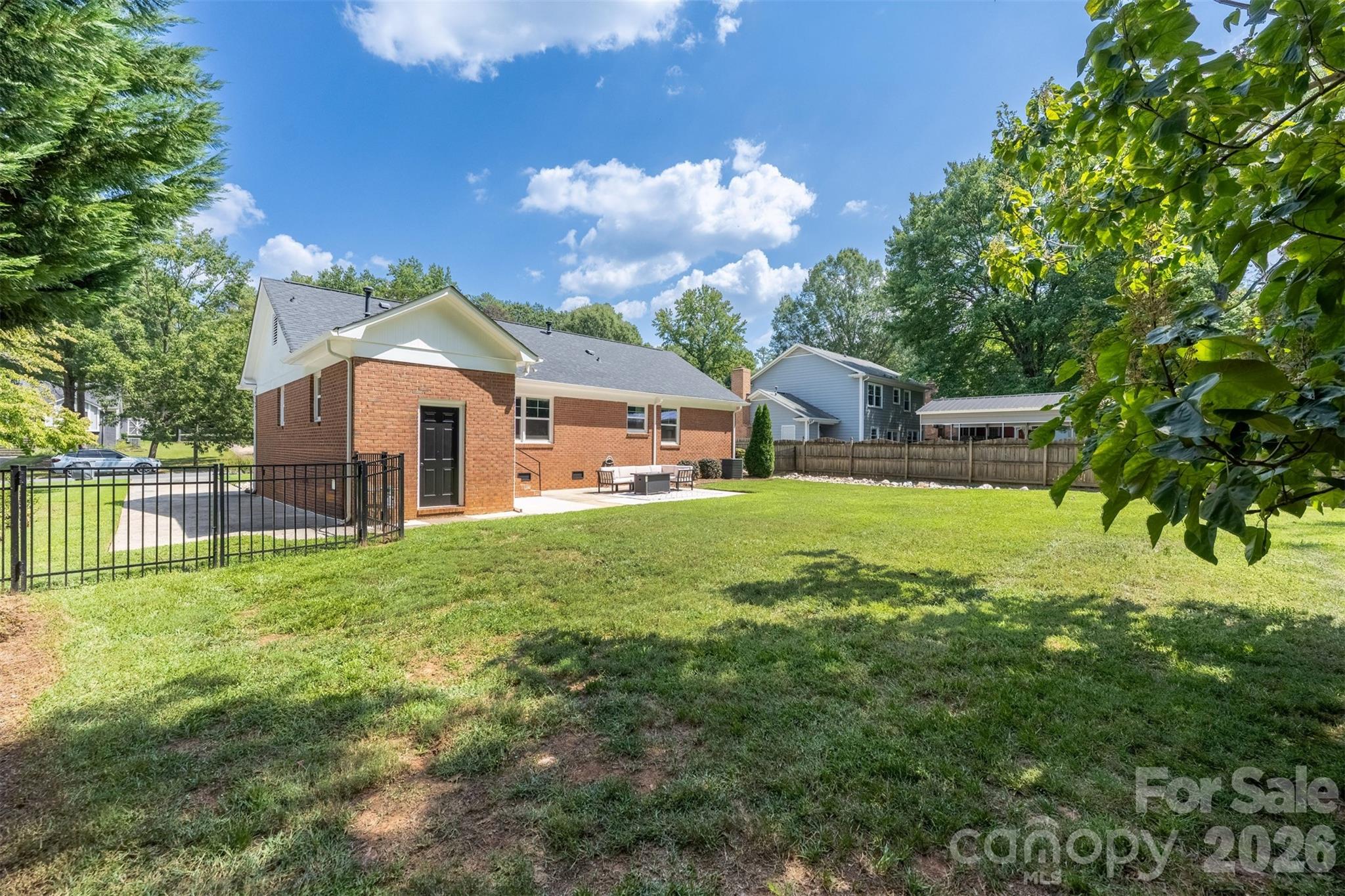 7735 Surreywood Place Property Photo 43