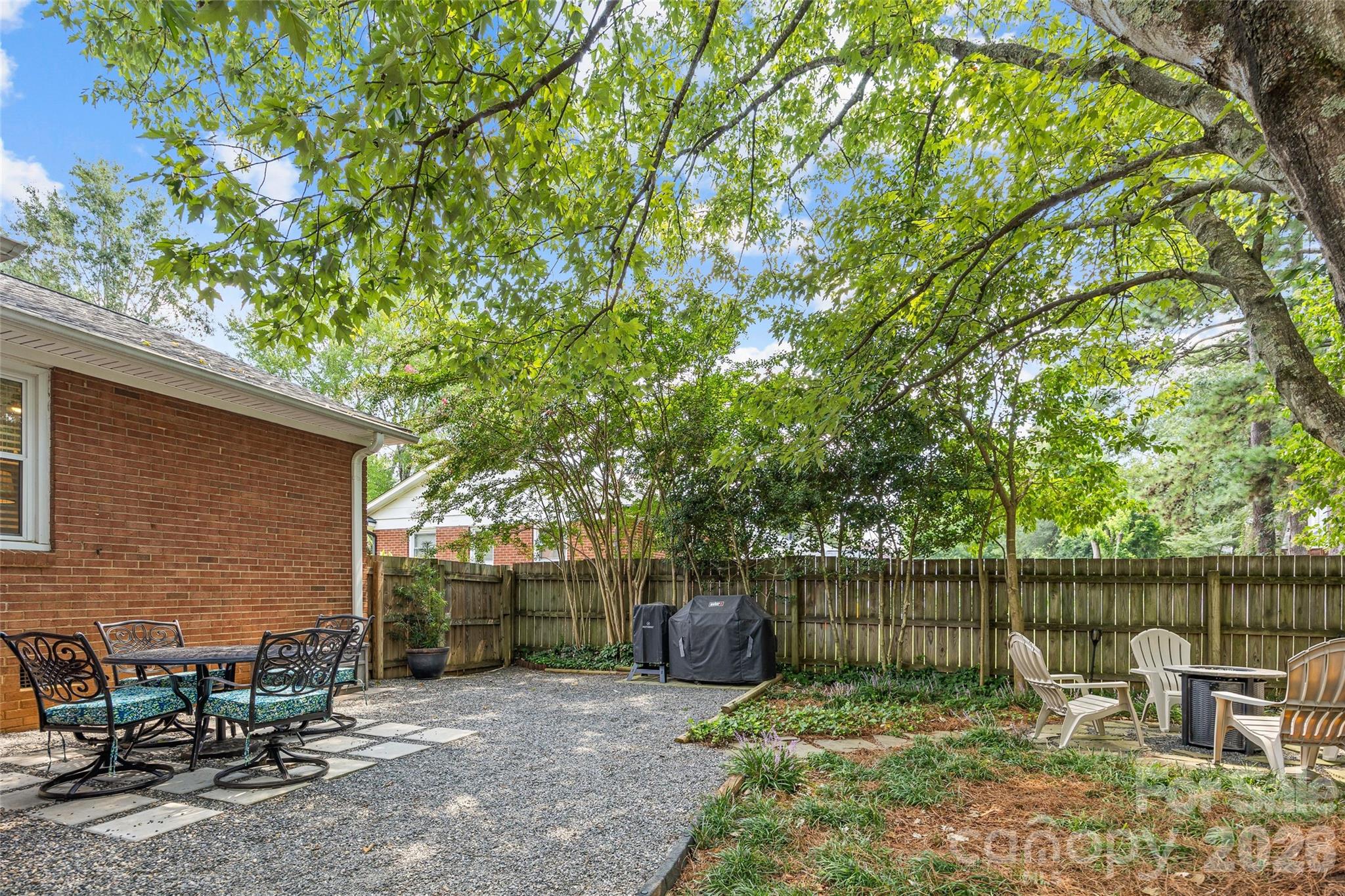 7400 Thorncliff Drive Property Photo 30