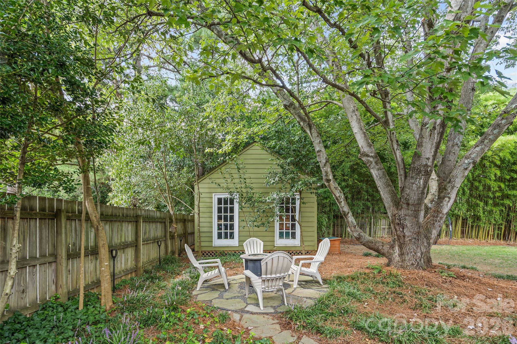 7400 Thorncliff Drive Property Photo 32