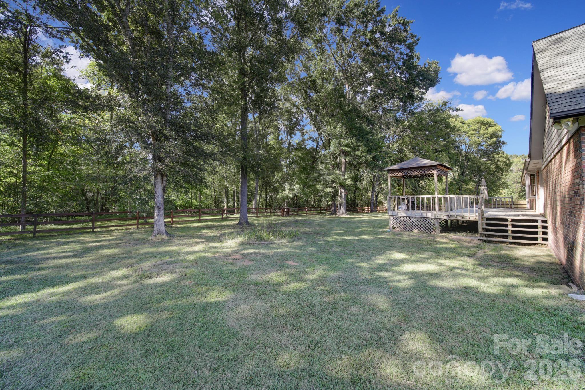 2412 Nancy Lane Property Photo 27
