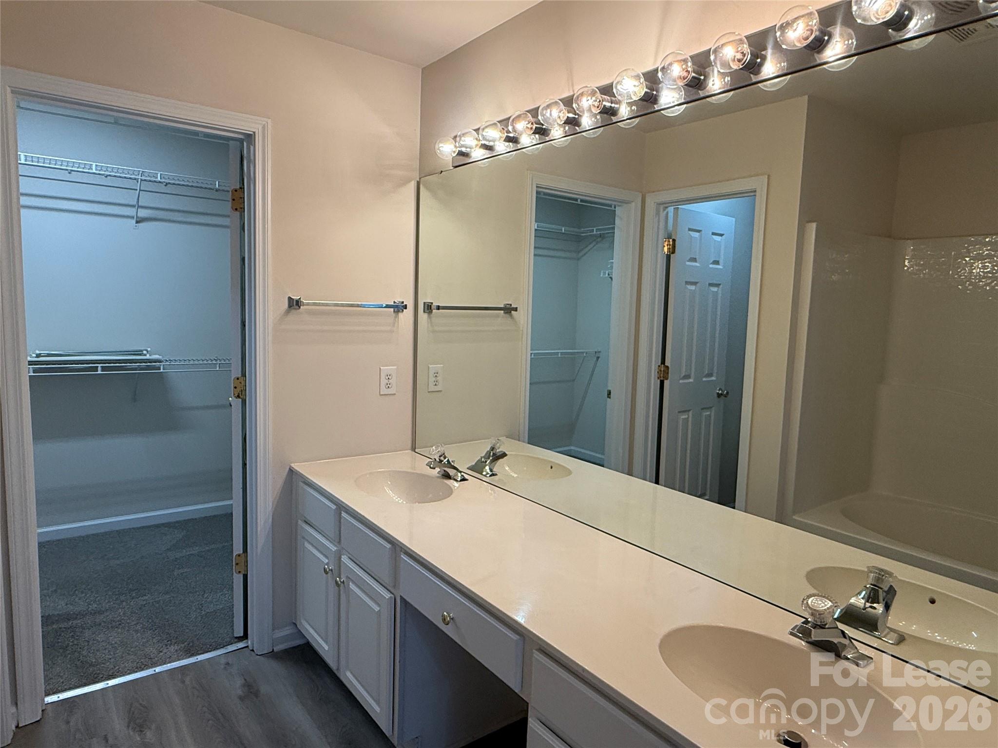 2146 Mckenzie Creek Drive Property Photo 15