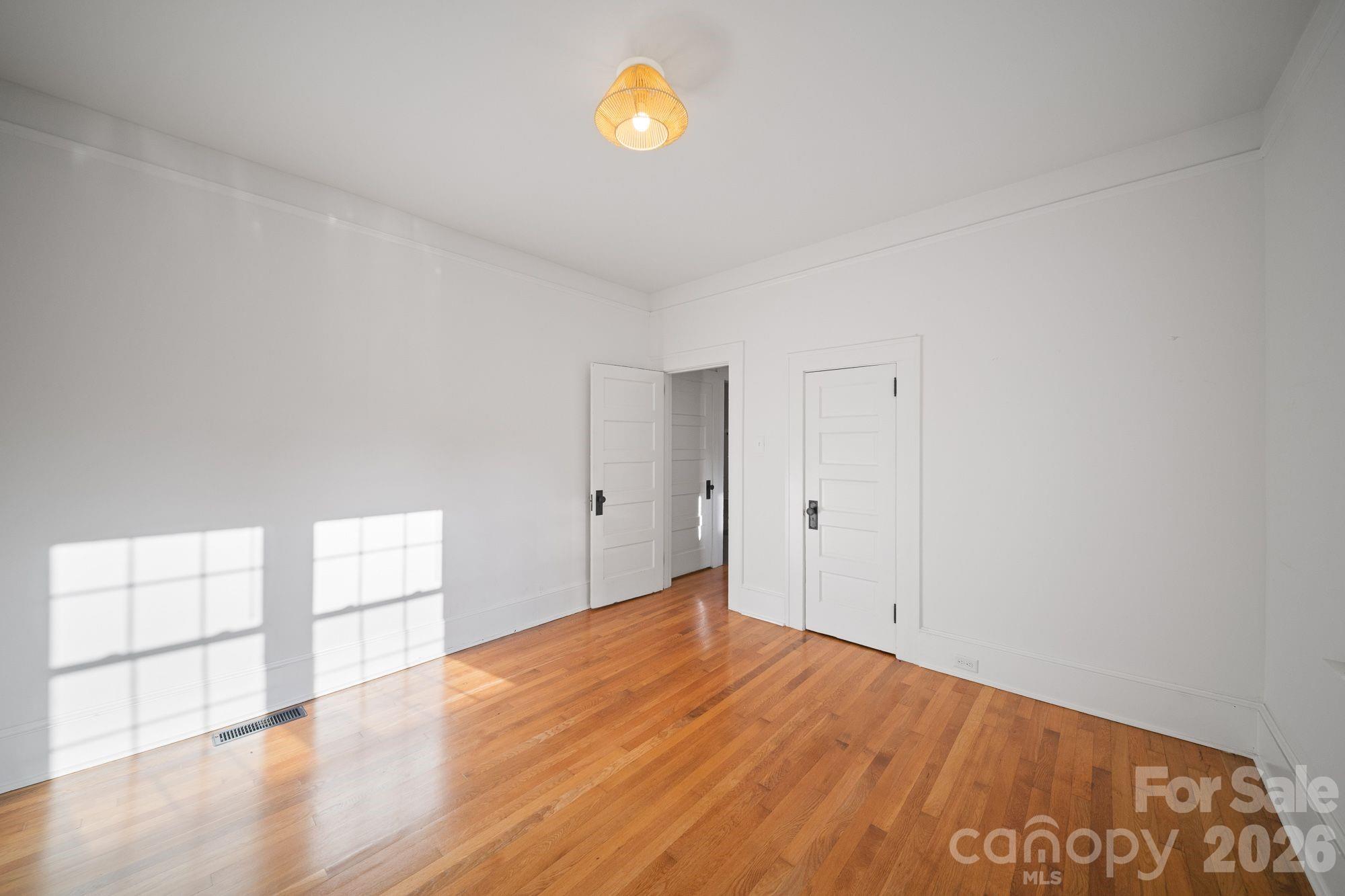 124 State Street Property Photo 14