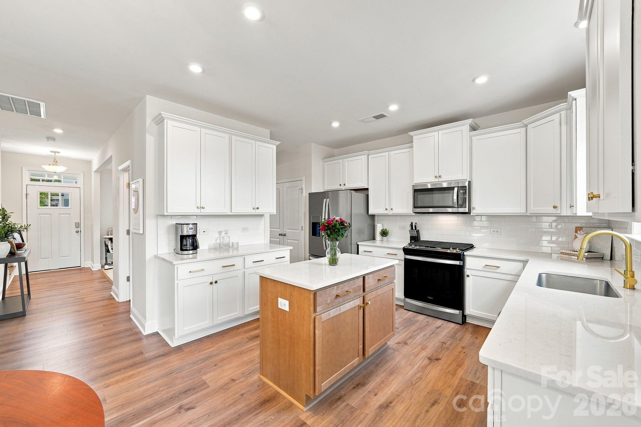 1533 Cedar Tree Drive Property Photo 11