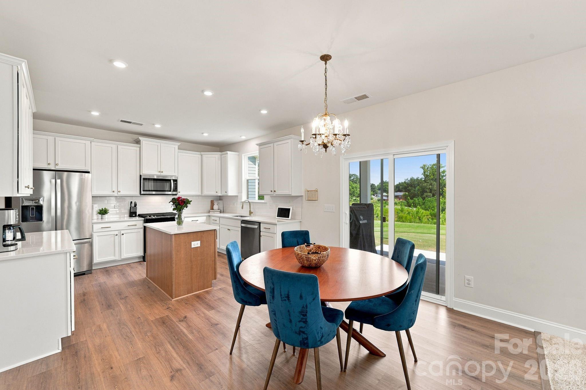 1533 Cedar Tree Drive Property Photo 12