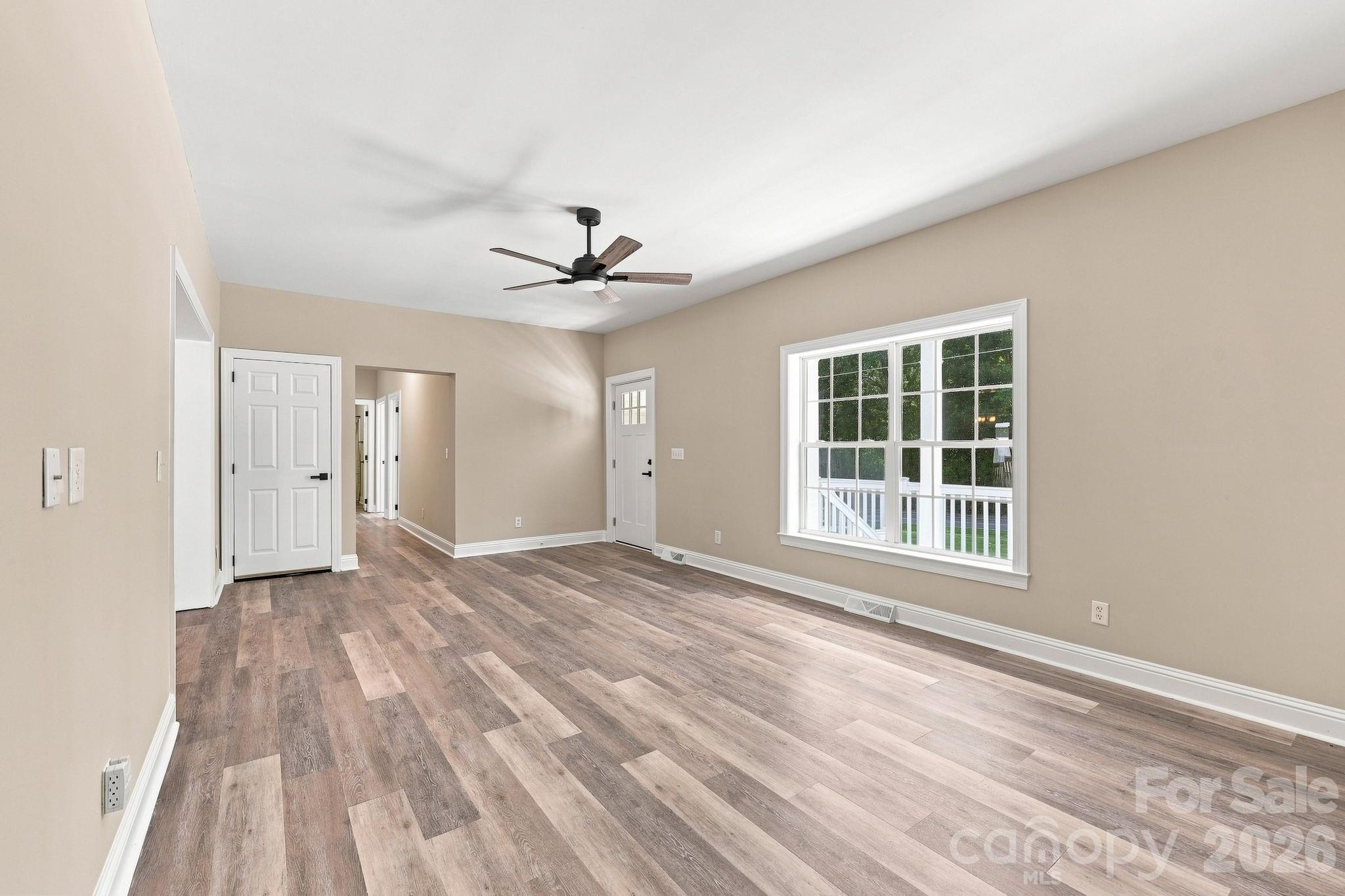 1395 Ebenezer Road Property Photo 7