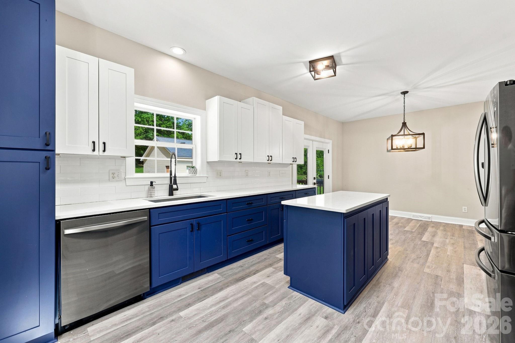 1395 Ebenezer Road Property Photo 10